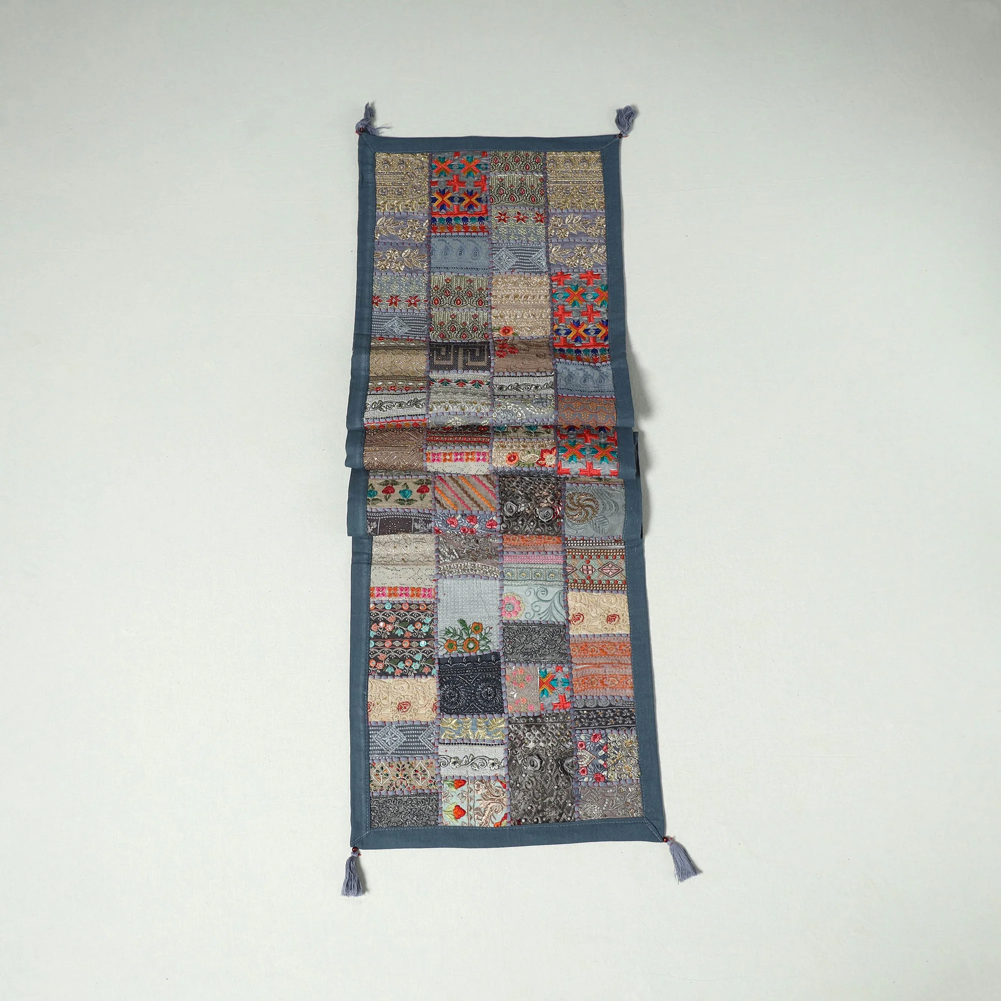Khambadiya Patchwork Table Runner (73 x 17 in) 18 - Image 3
