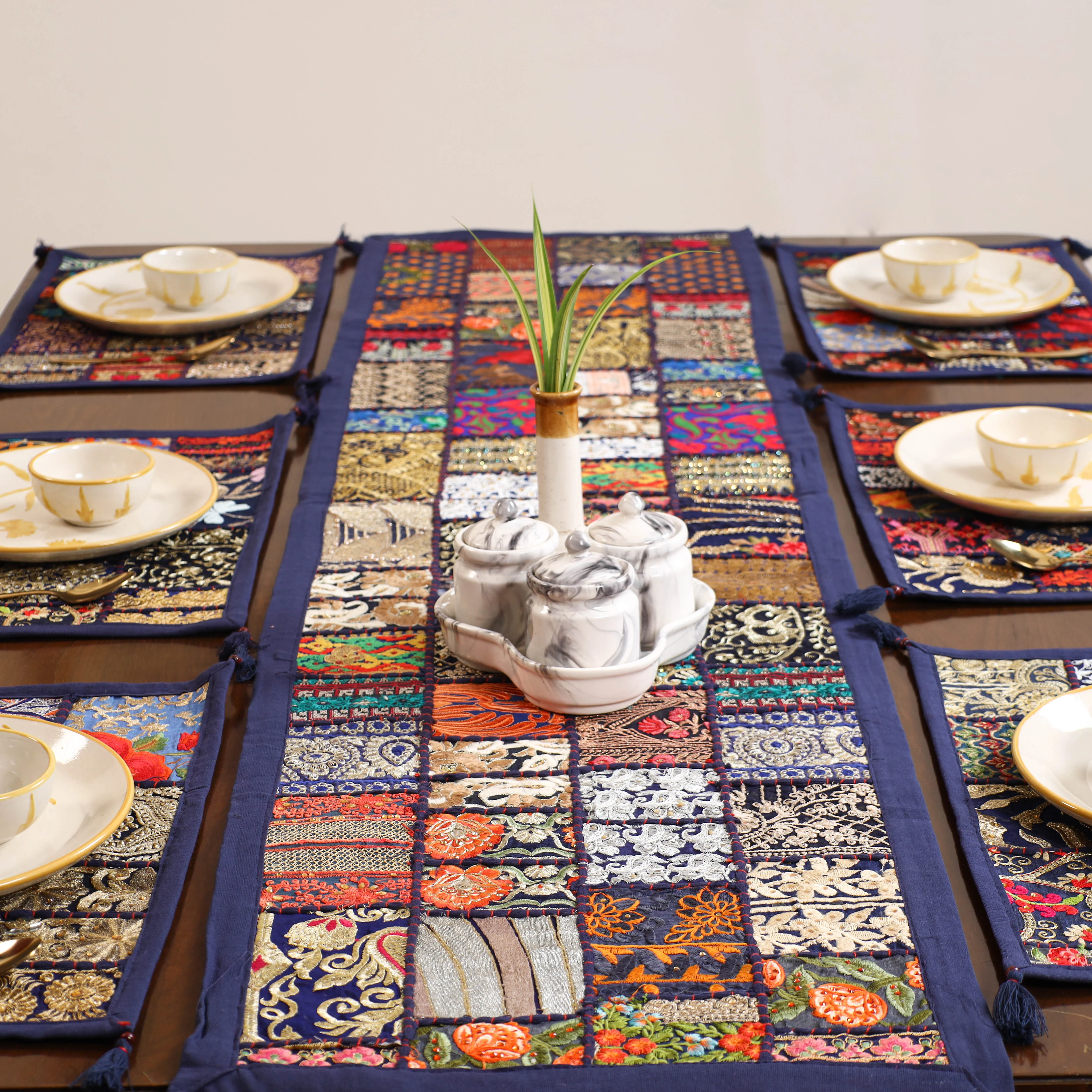 Khambadiya Patchwork Table Runner Set (Set of 7) 04 - Image 3