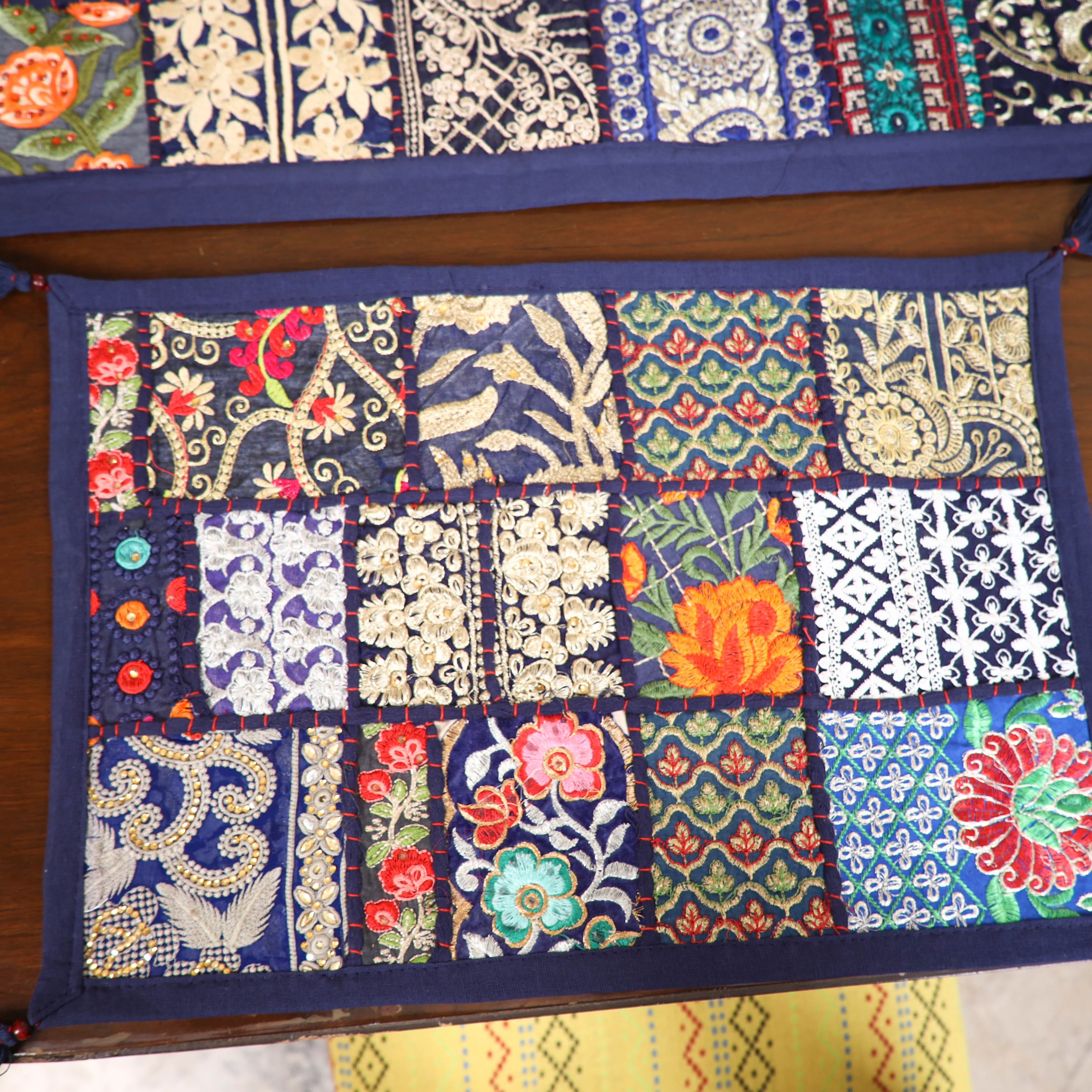 Khambadiya Patchwork Table Runner Set (Set of 7) 04 - Image 4