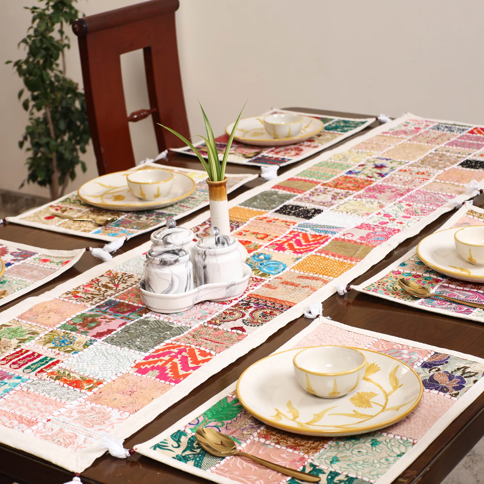 Khambadiya Patchwork Table Runner Set (Set of 7) 07 - Image 2