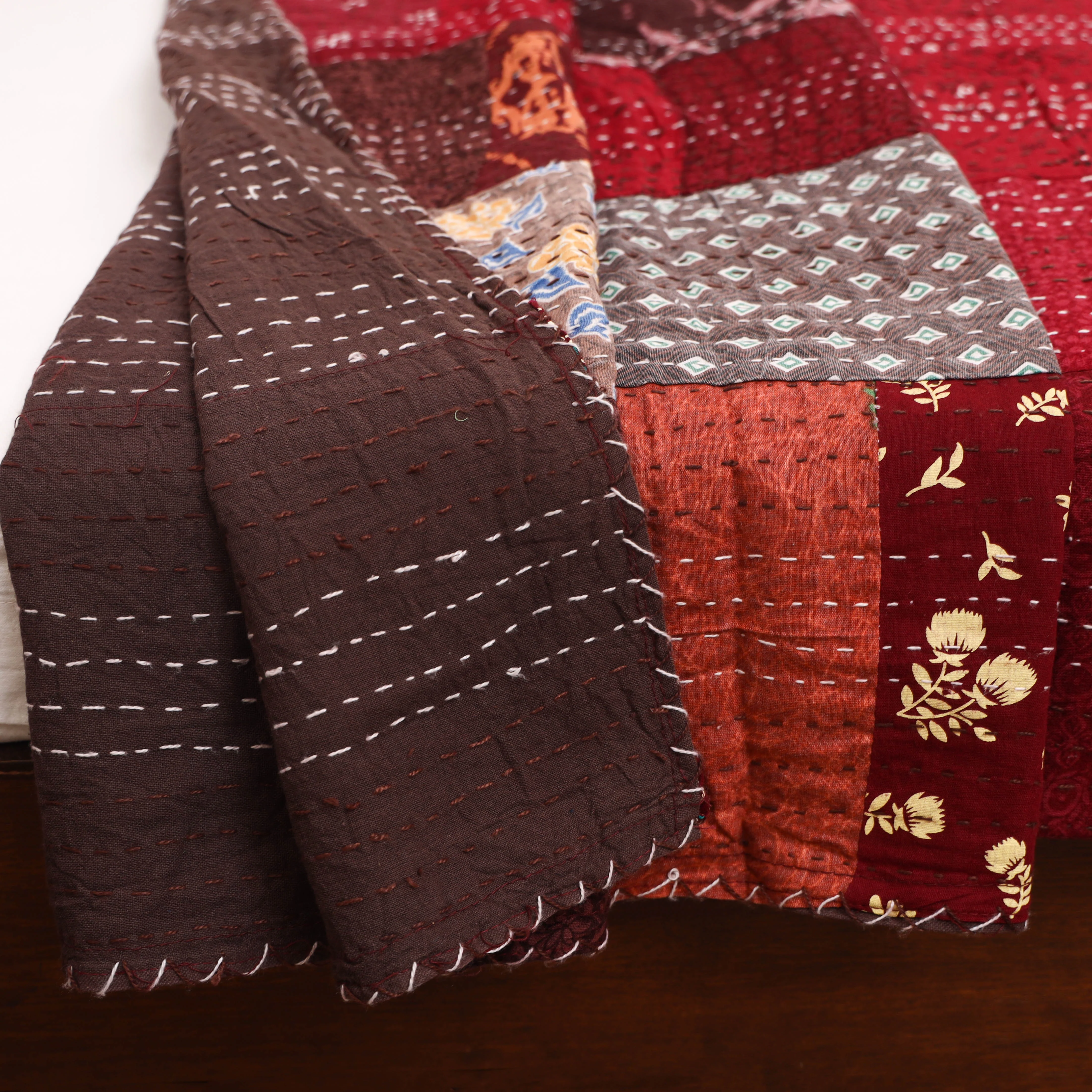 Maroon - Khambadiya Tagai Patchwork Quilt / Gudri / Blanket 21 - Image 4