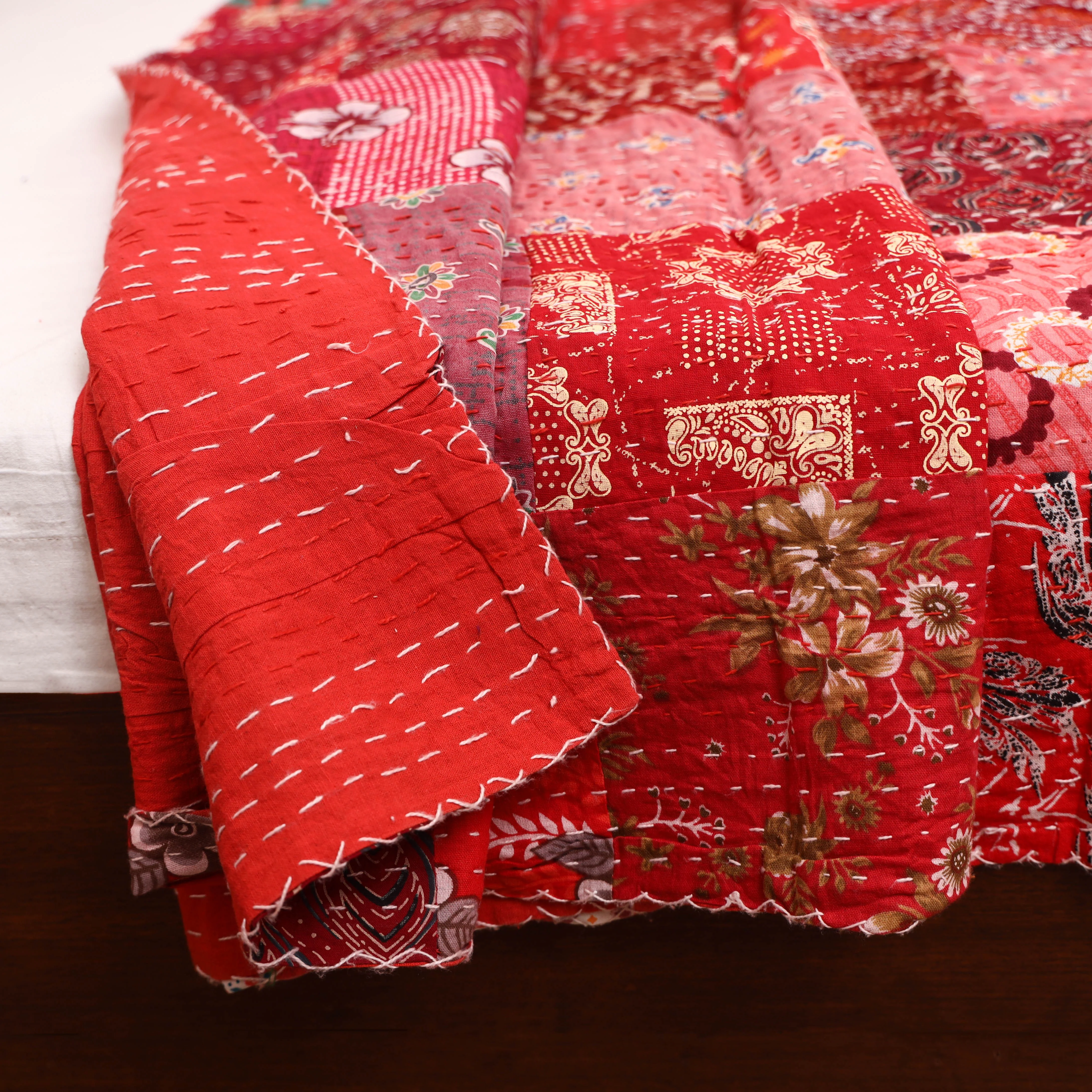 Red - Khambadiya Tagai Patchwork Quilt / Gudri / Blanket 25 - Image 4
