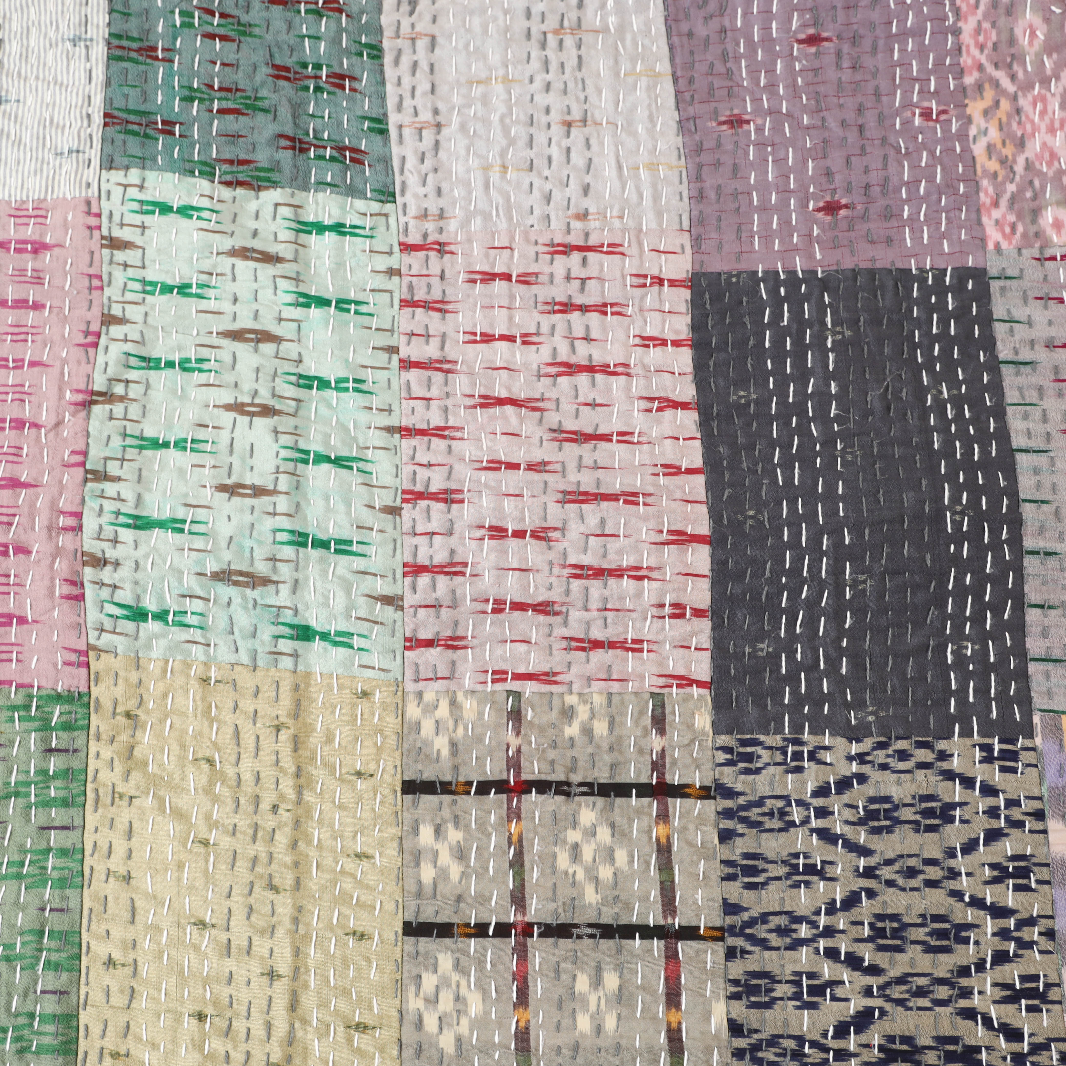 Grey - Khambadiya Tagai Patchwork Quilt / Gudri / Blanket 29 - Image 4