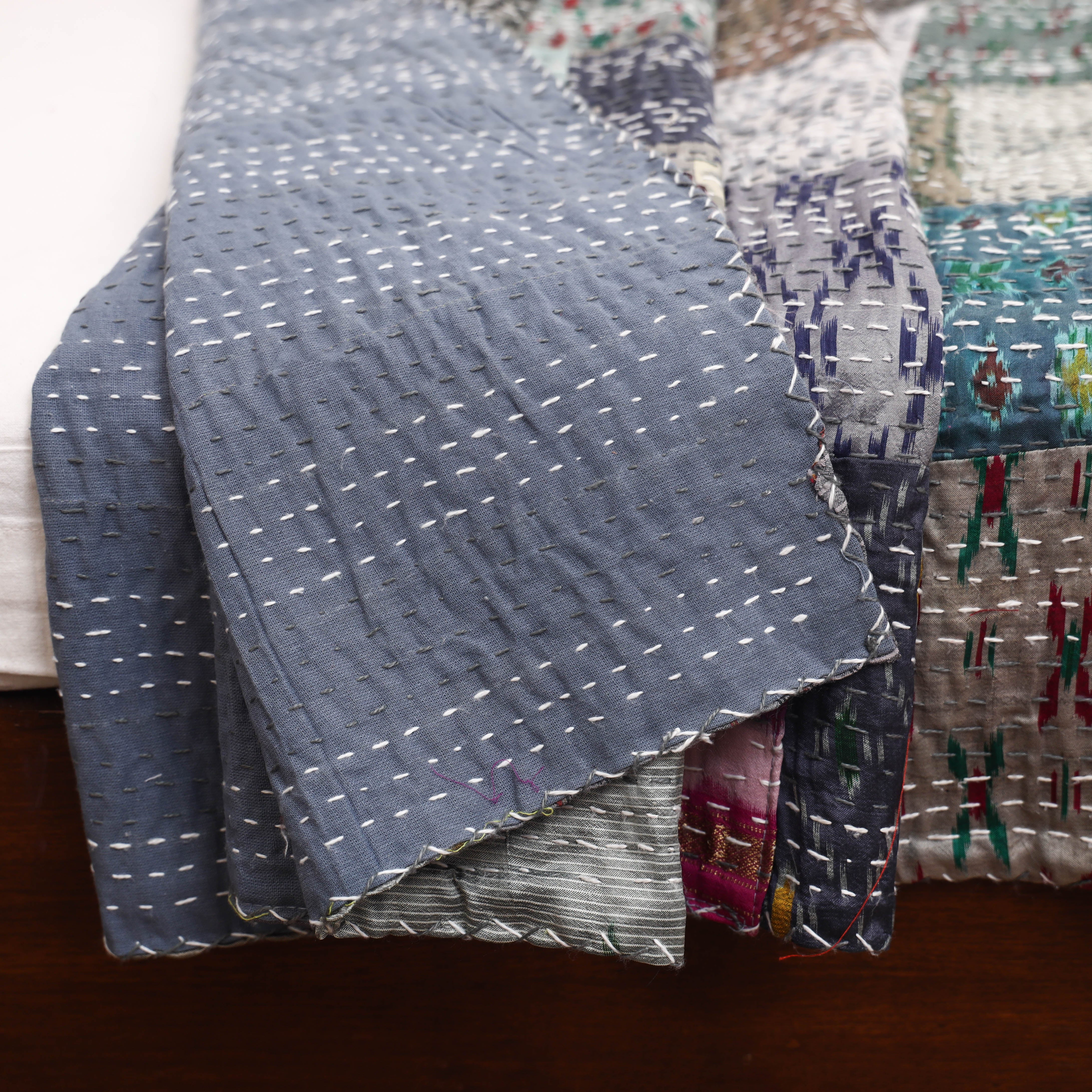 Grey - Khambadiya Tagai Patchwork Quilt / Gudri / Blanket 29 - Image 5