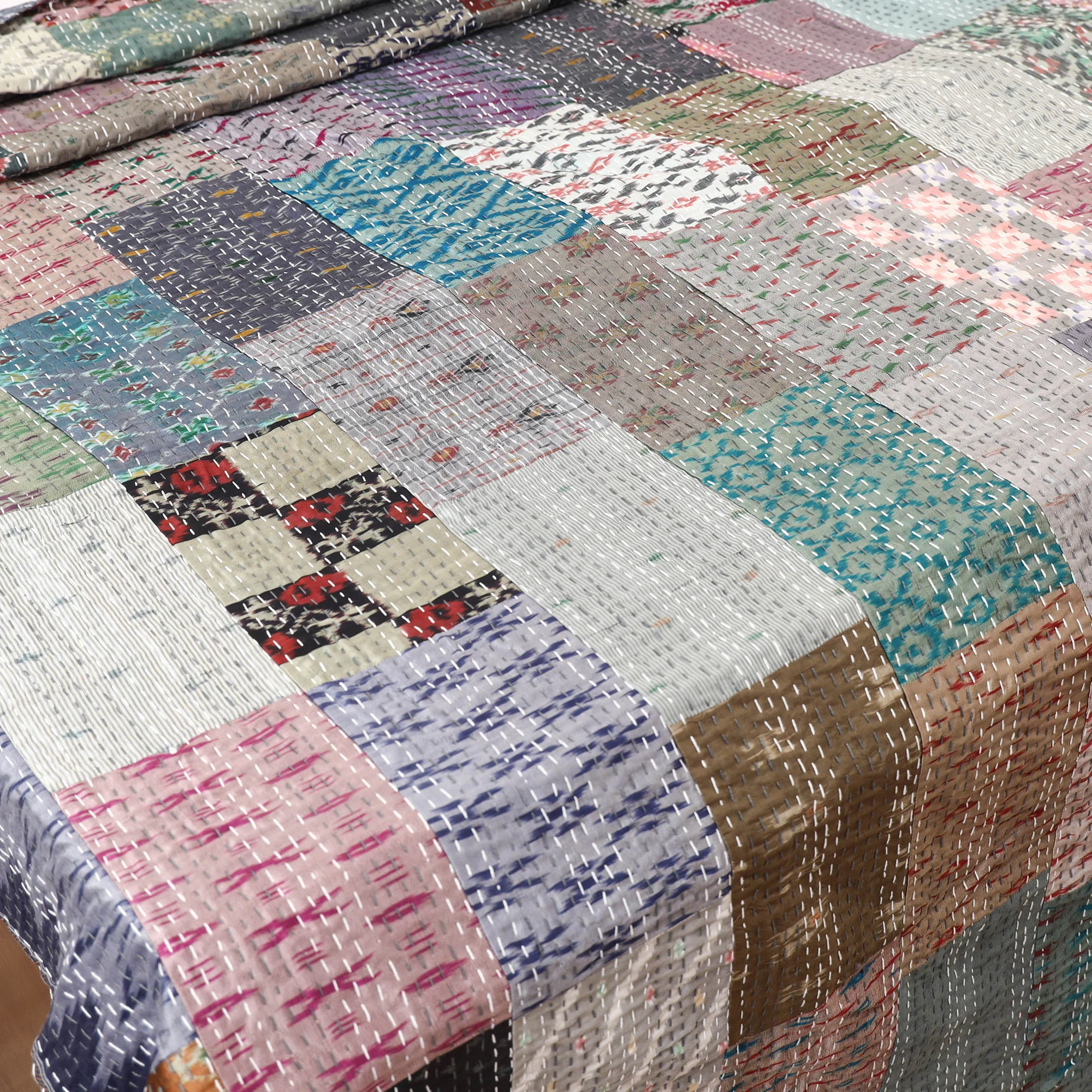 Grey - Khambadiya Tagai Patchwork Quilt / Gudri / Blanket 45 - Image 3