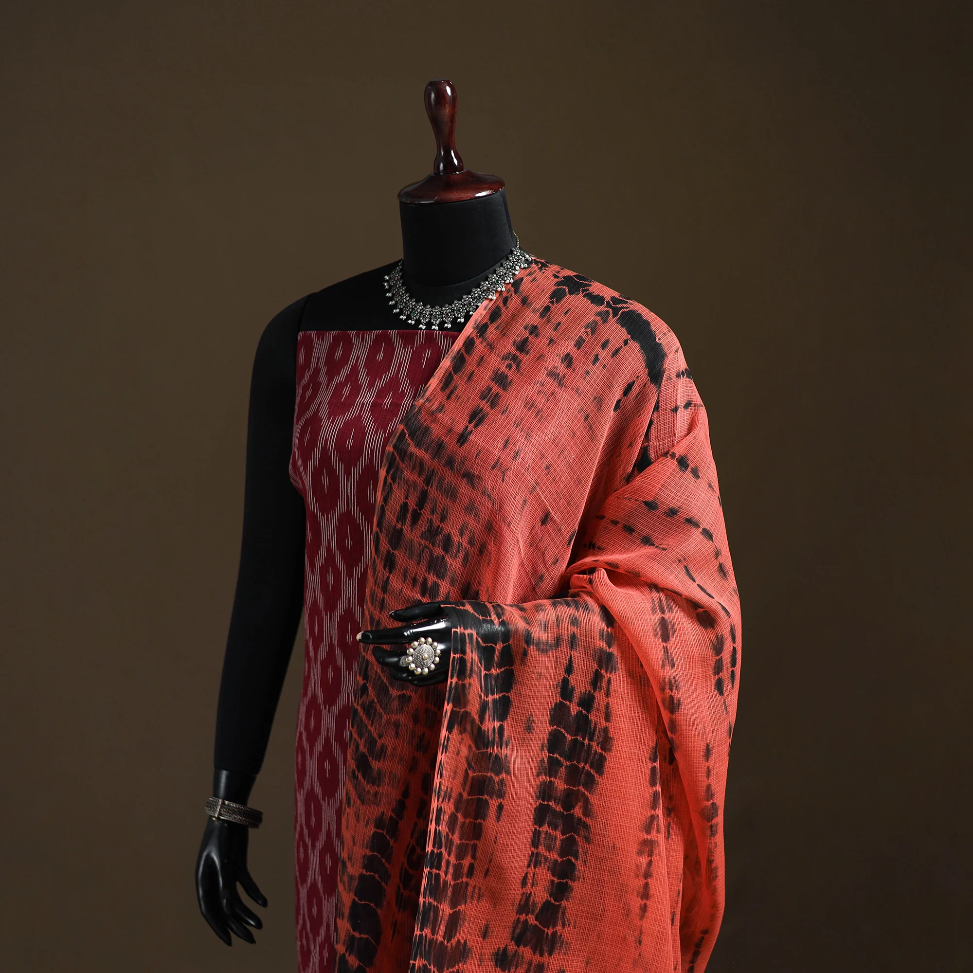 Red - Kota Doria Cotton Tie-Dye Shibori Dupatta with Tassels 11 - Image 2