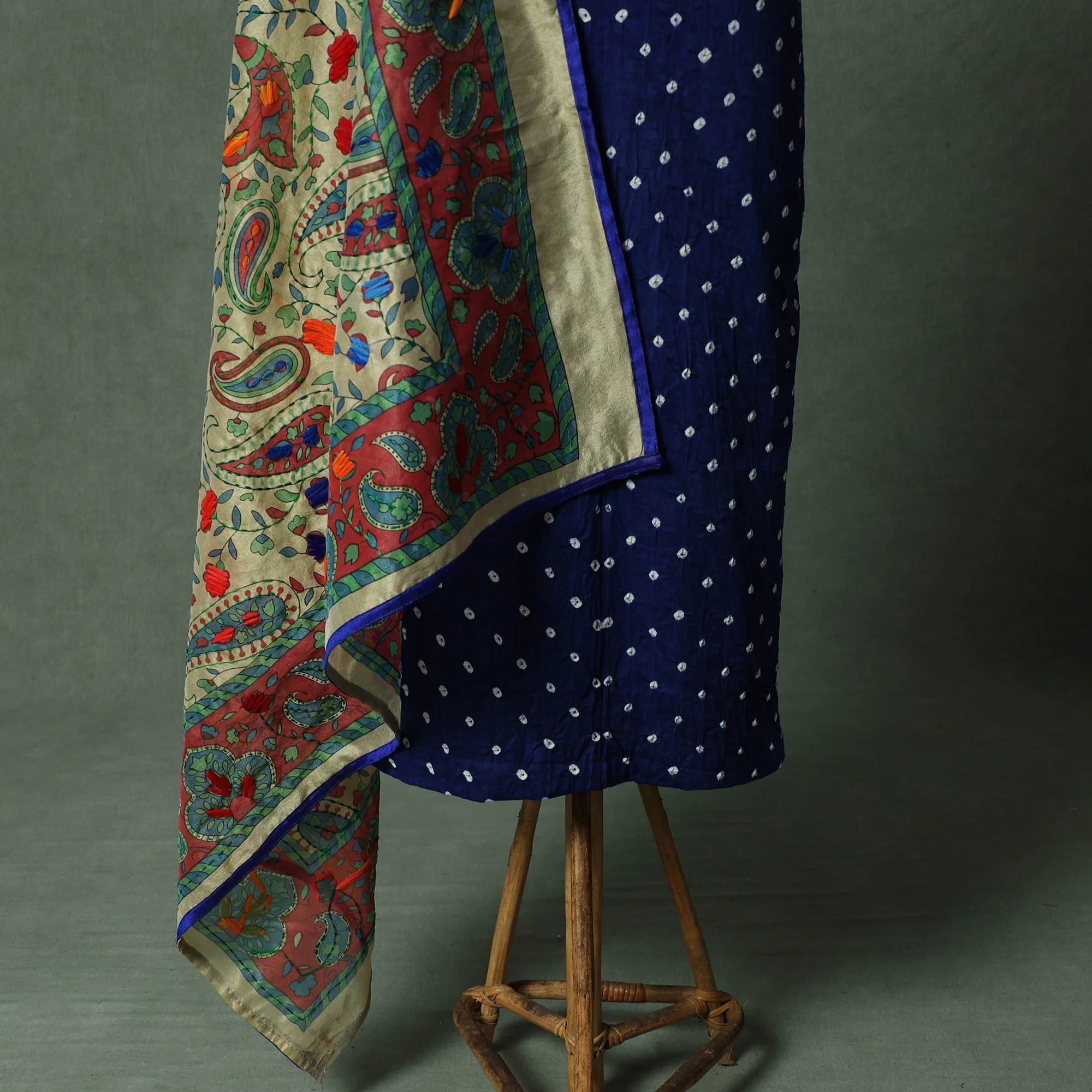 Kutch Bandhani Tie-Dye Cotton 2pc Unstitched Dress Material Kurta Set with Jewellery 27 - Image 3