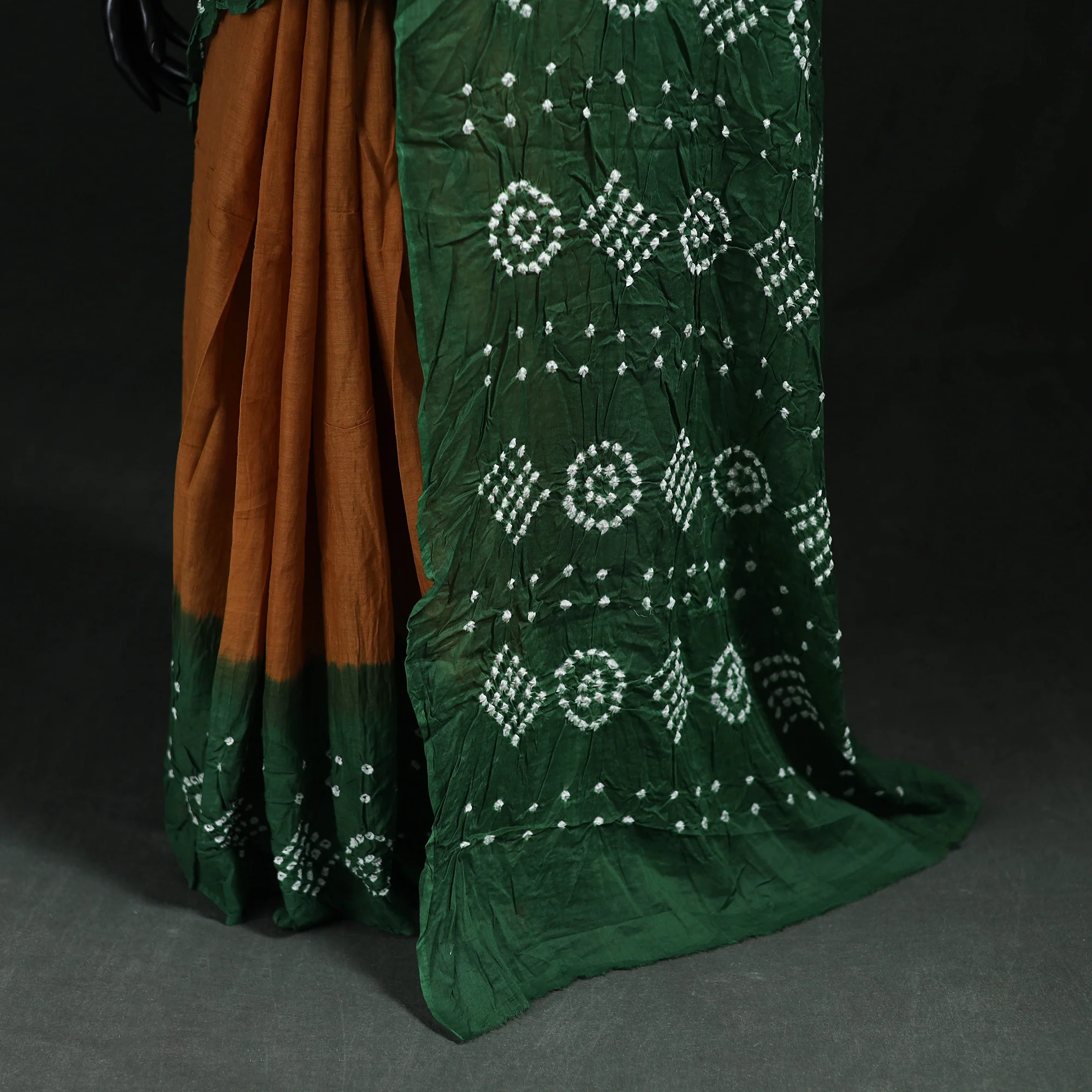 Kutch Bandhani Tie-Dye Cotton Saree 03 - Image 4