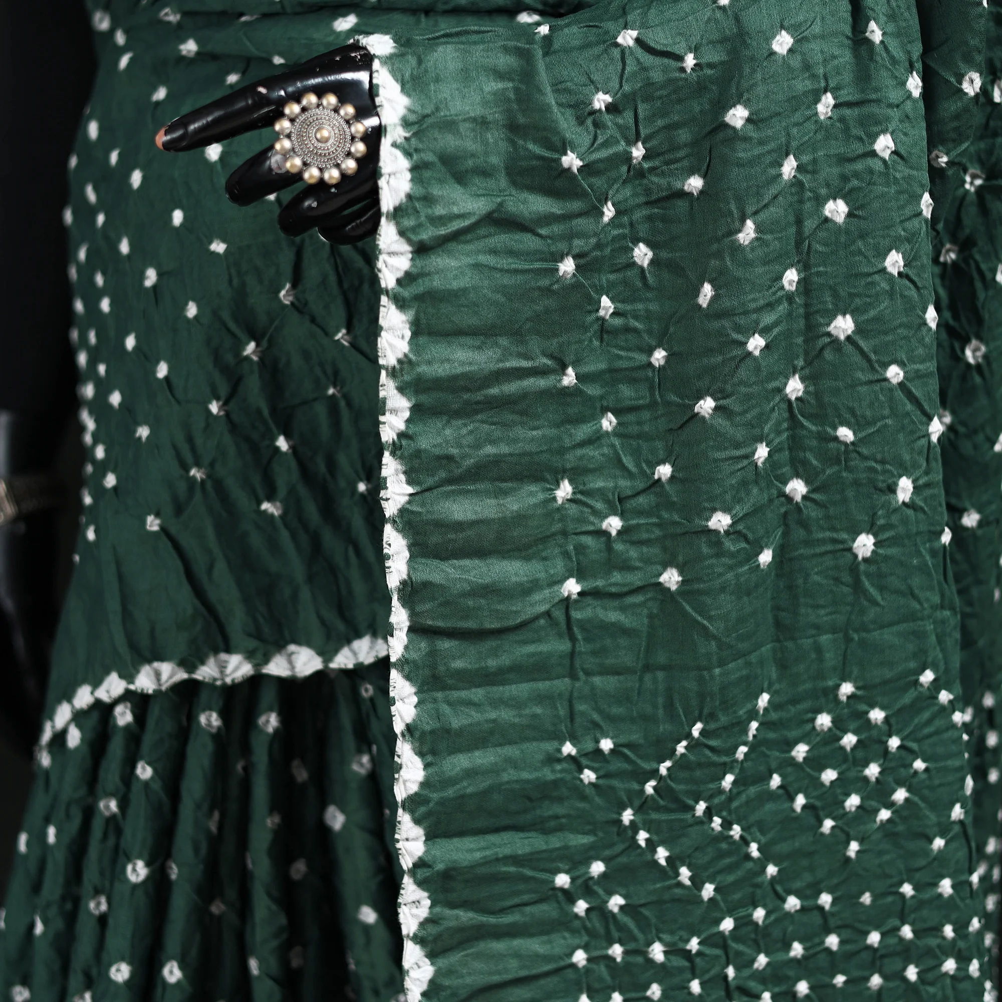 Green - Kutch Bandhani Tie-Dye Cotton Saree 102 - Image 3