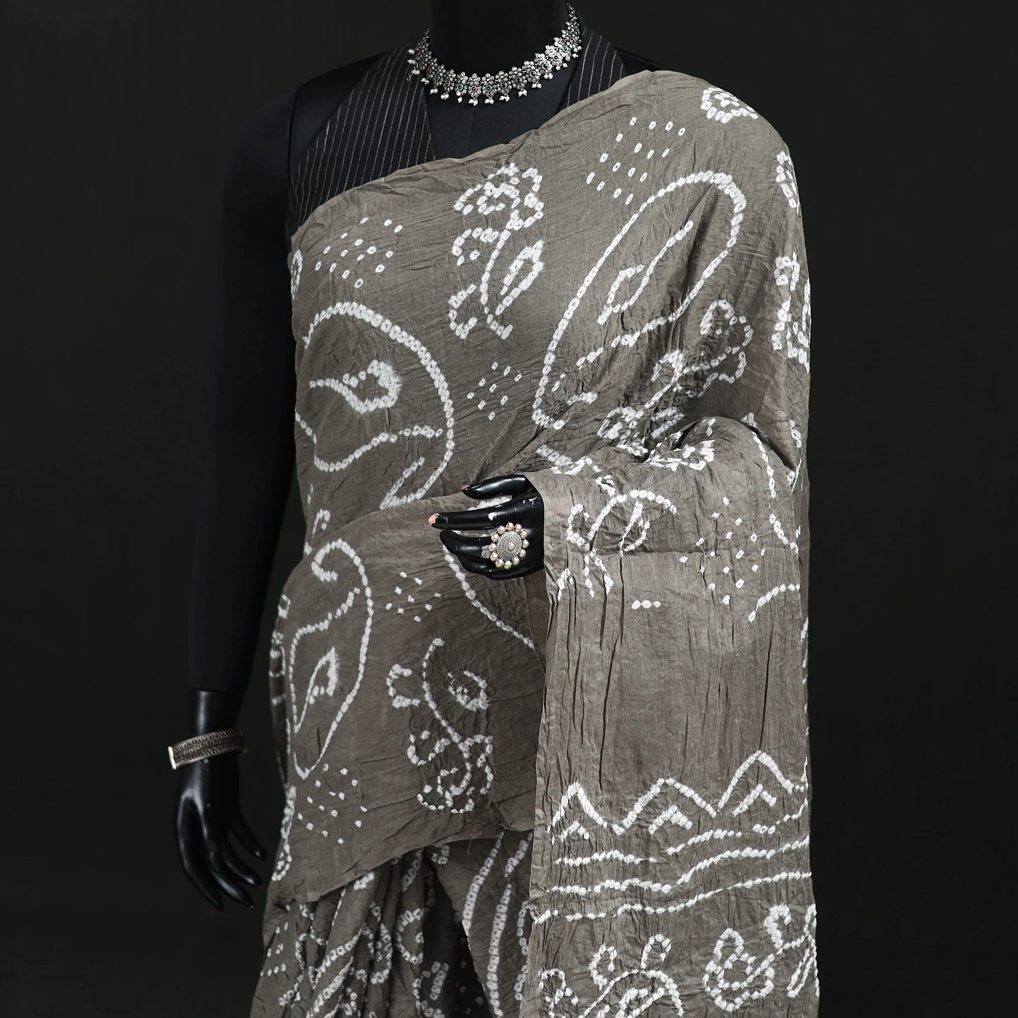 Grey - Kutch Bandhani Tie-Dye Cotton Saree 70 - Image 2