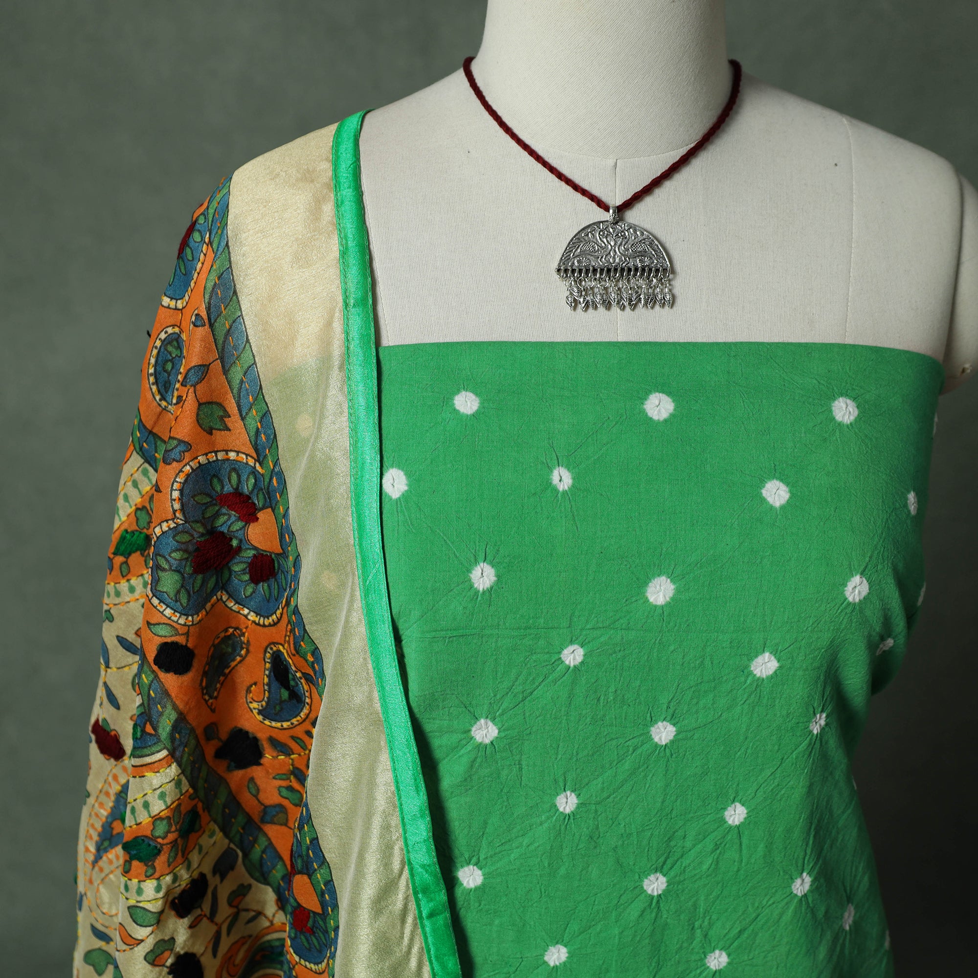 Kutch Bandhani Tie-Dye Pure Mul Cotton 2pc Unstitched Dress Material Kurta Set with Jewellery 18 - Image 2