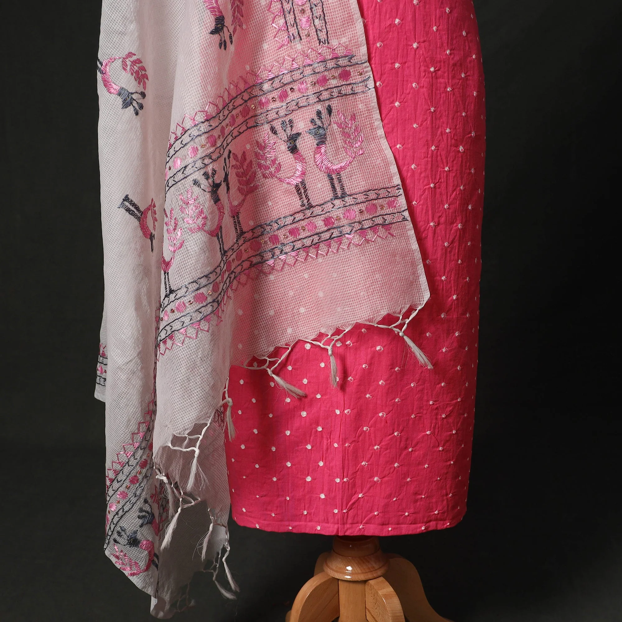 Kutch Tie-Dye Cotton Bandhani 2pc Unstitched Dress Material Kurta Set with Earrings 15 - Image 4