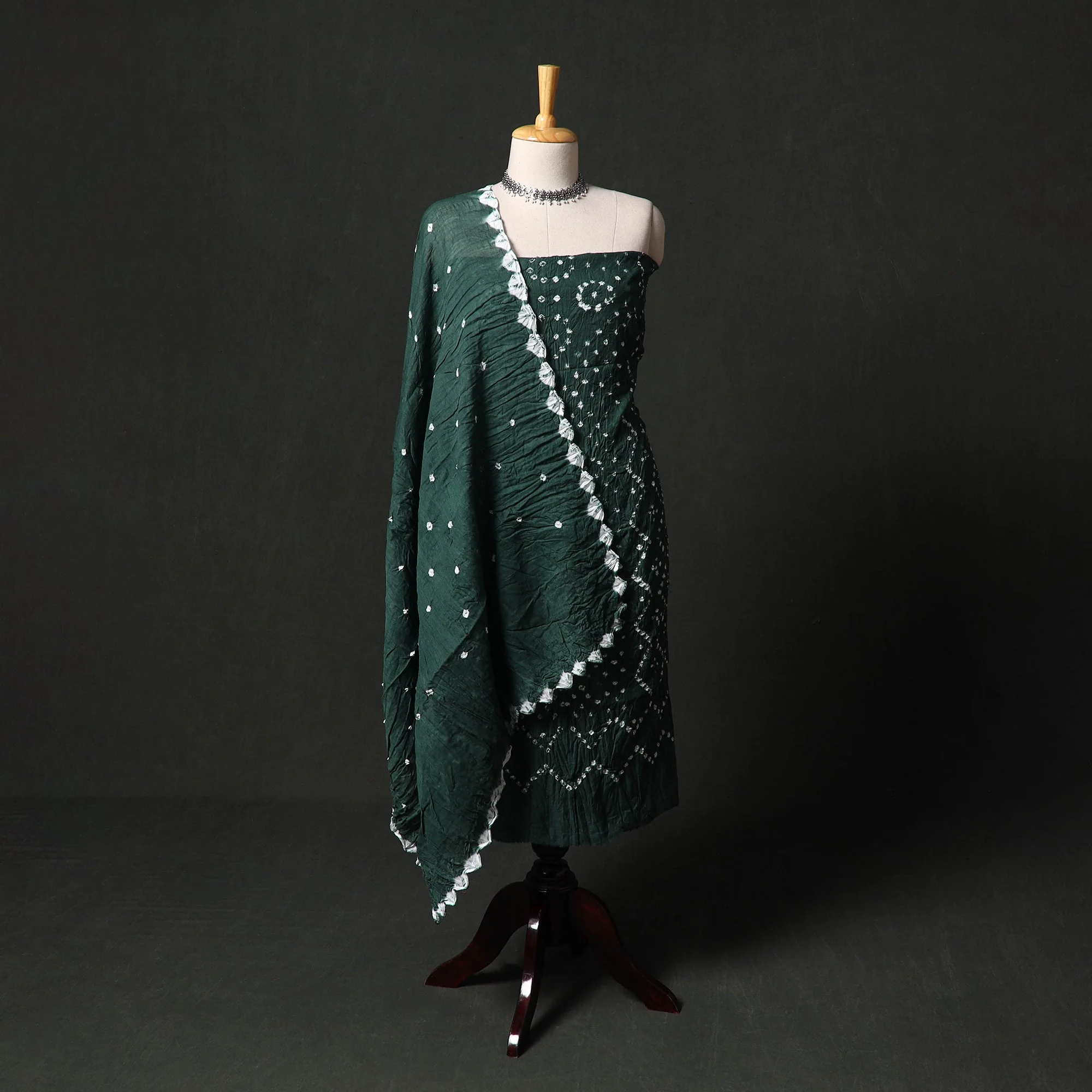 Green - Kutch Tie-Dye Satin Cotton Bandhani 3pc Unstitched Dress Material 42