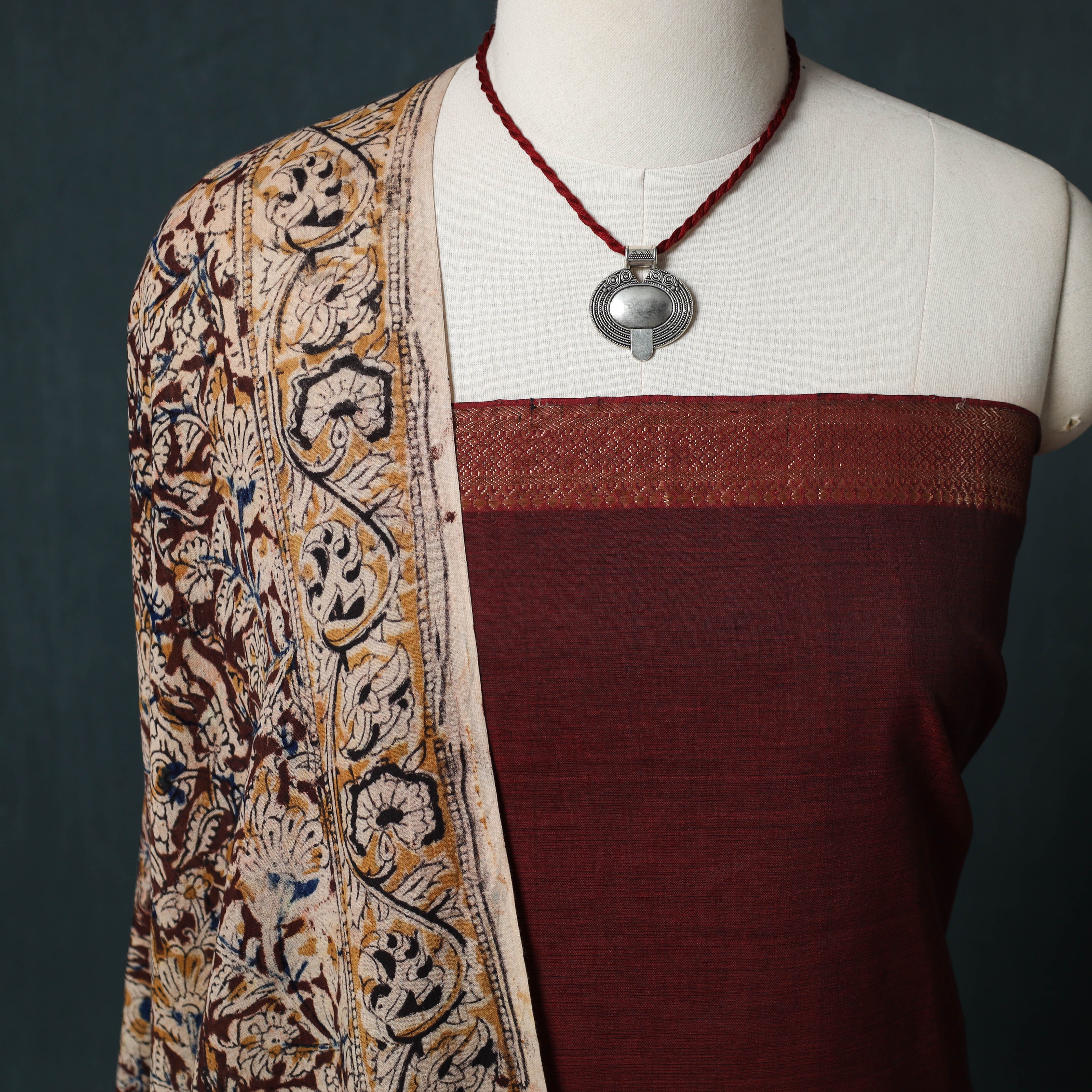 Red - Mangalagiri Handwoven 2pc Cotton Unstitched Dress Material Kurta Set with Jewellery 12 - Image 3