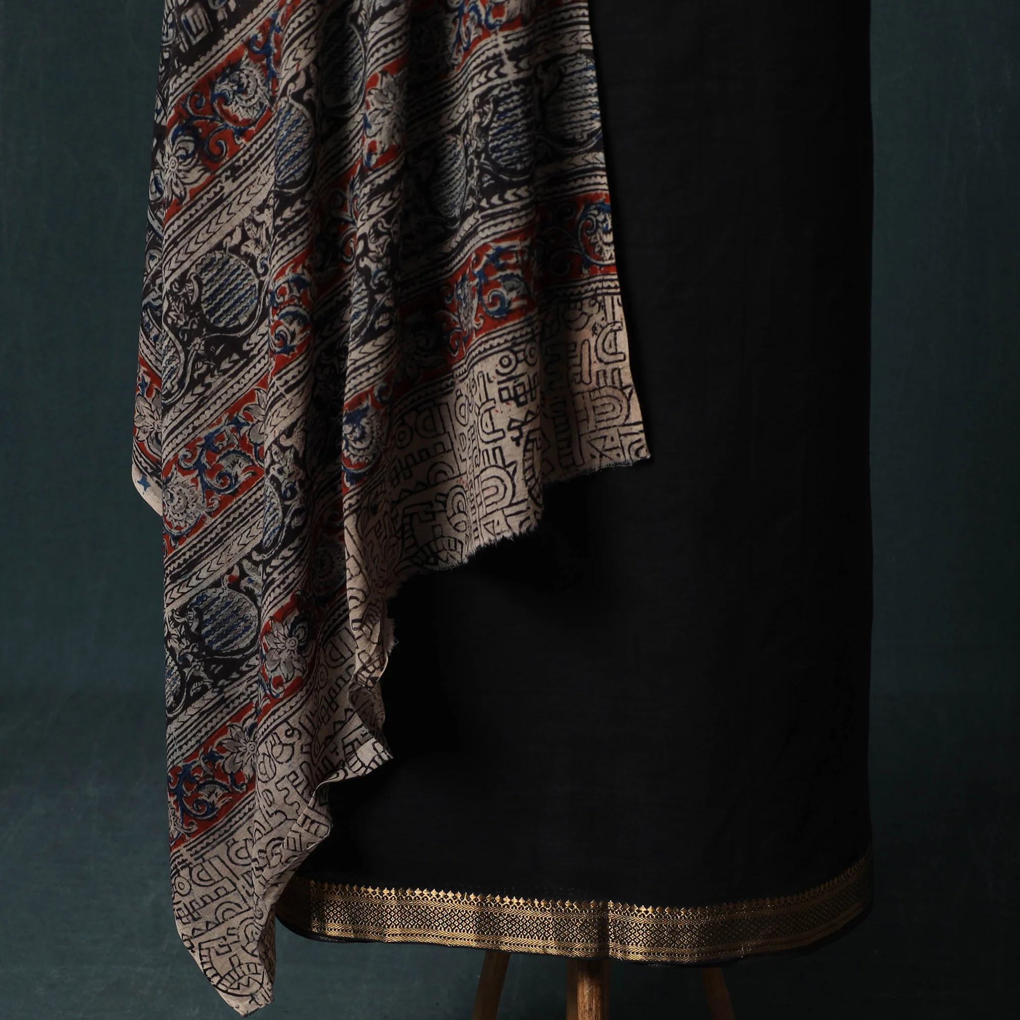 Black - Mangalagiri Handwoven 2pc Cotton Unstitched Dress Material Kurta Set with Jewellery 18 - Image 4