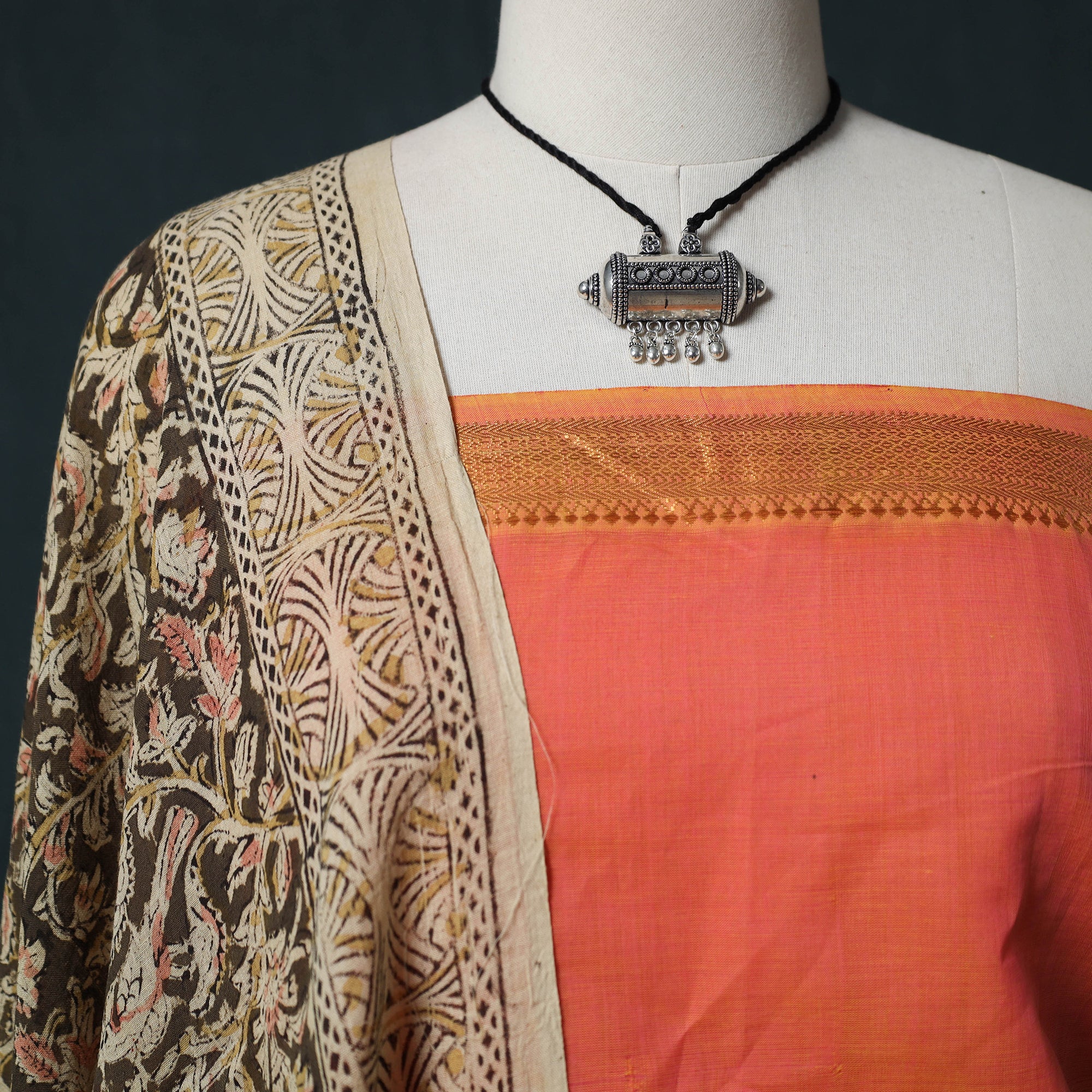 Peach - Mangalagiri Handwoven 2pc Cotton Unstitched Dress Material Kurta Set with Jewellery 21 - Image 3