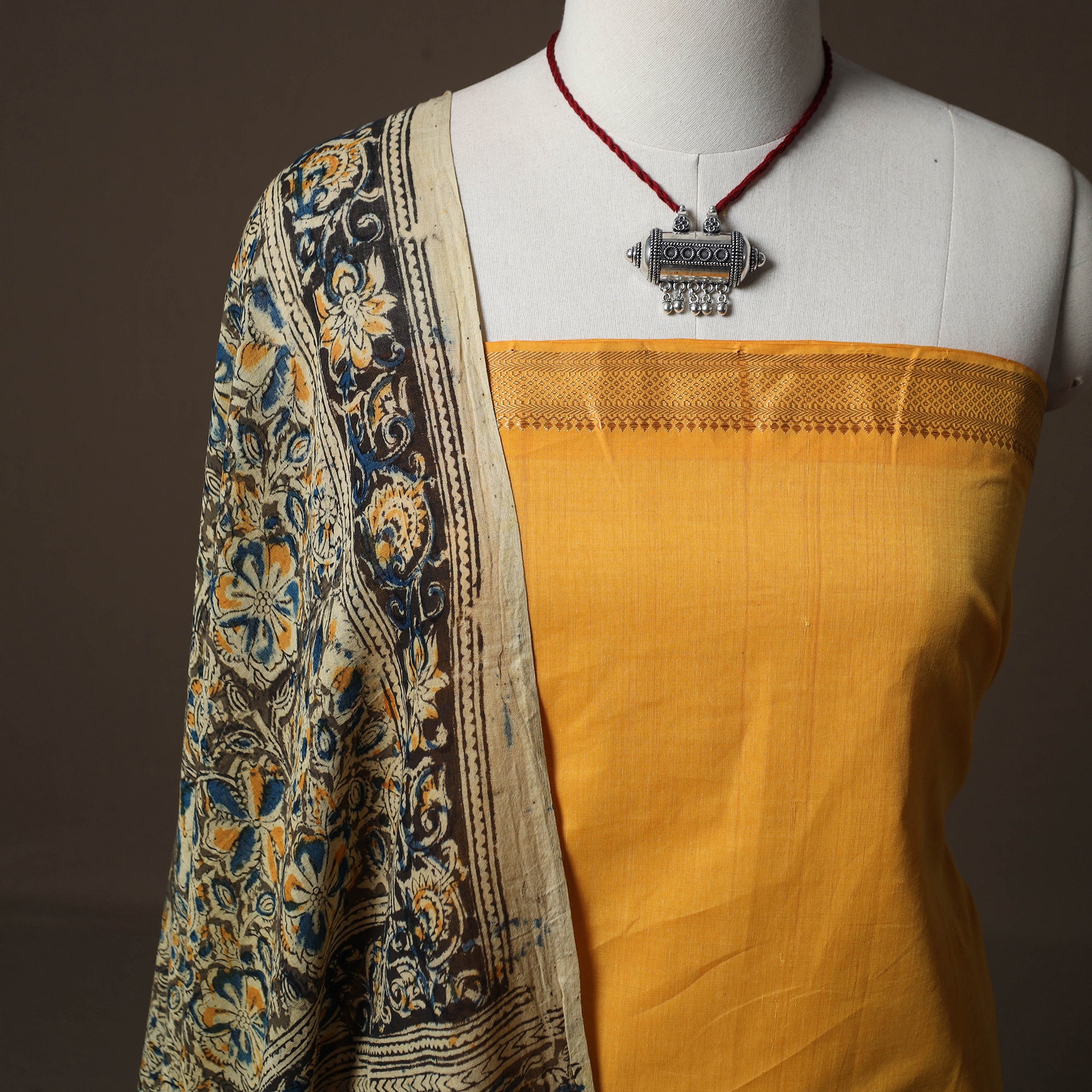 Mangalagiri Handwoven Cotton 2pc Unstitched Dress Material Kurta Set with Jewellery 13 - Image 3