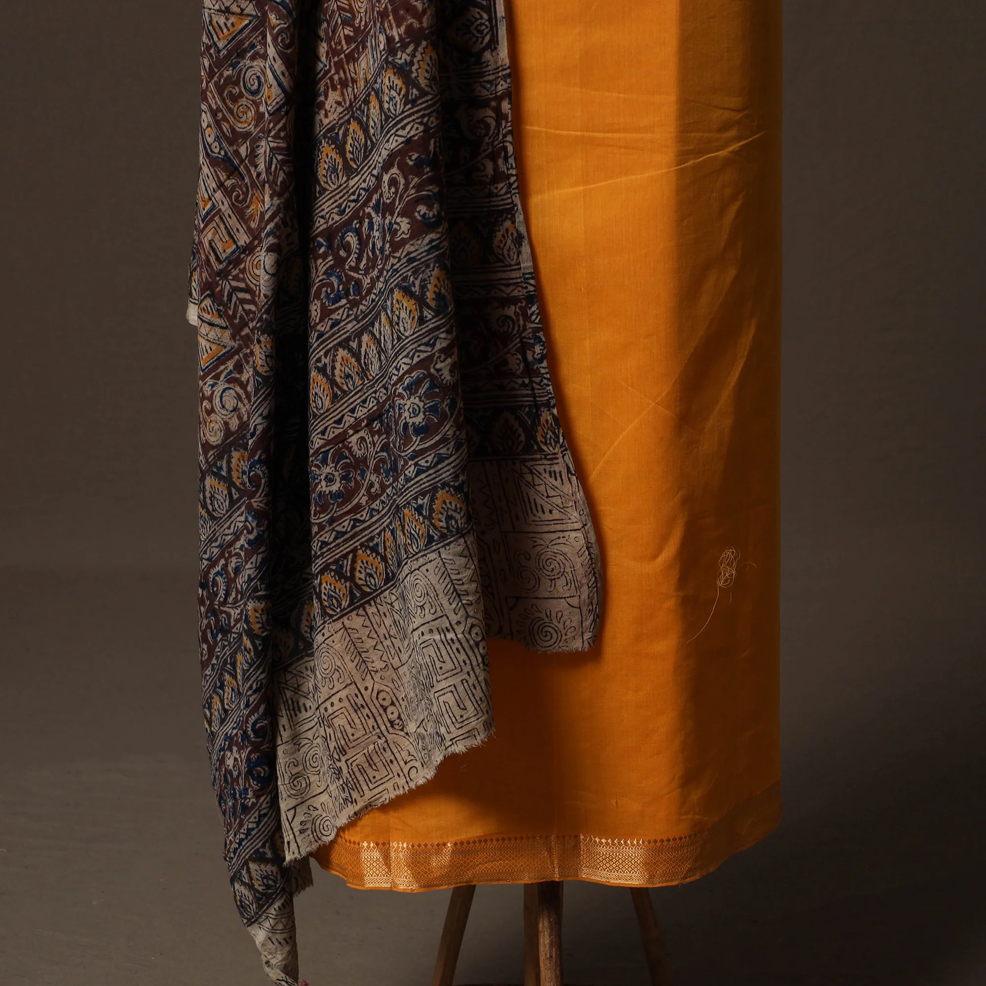 Mangalagiri Handwoven Cotton 2pc Unstitched Dress Material Kurta Set with Jewellery 15 - Image 4