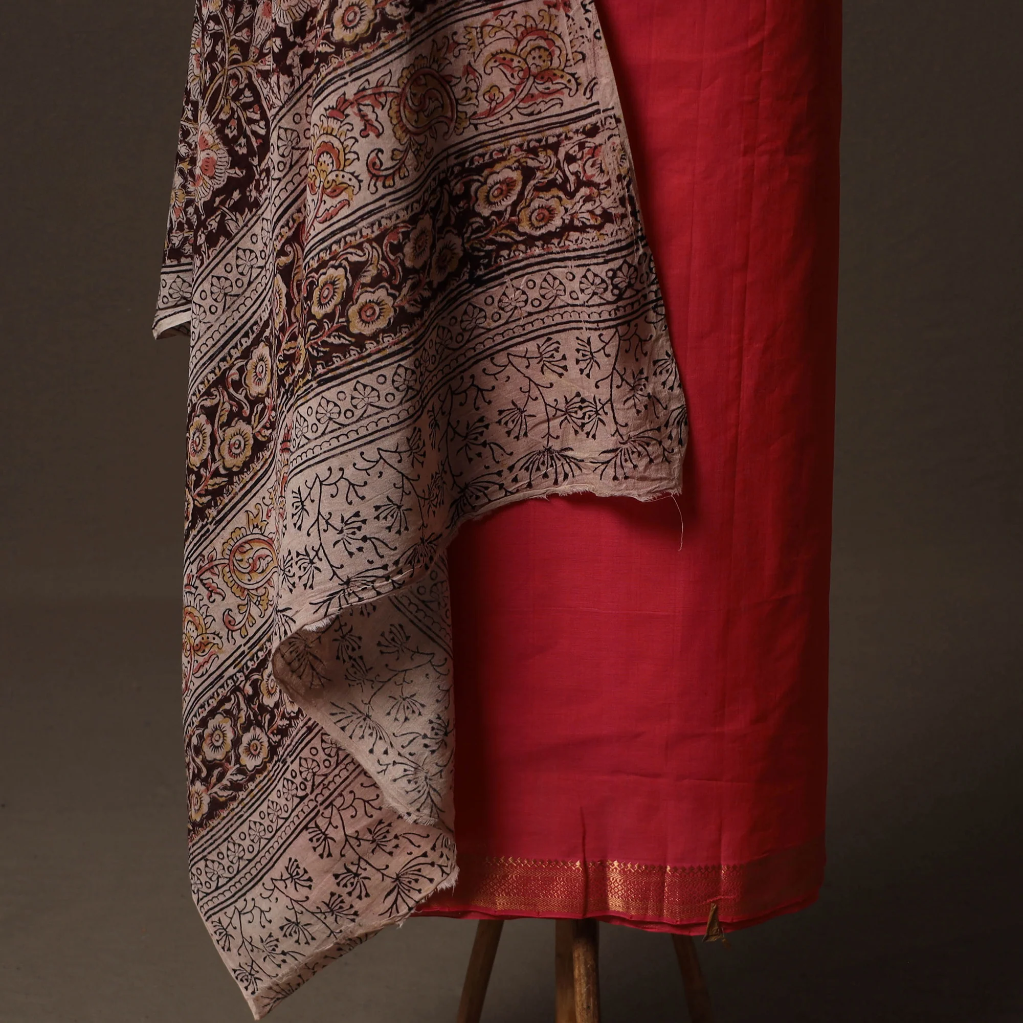 Mangalagiri Handwoven Cotton 2pc Unstitched Dress Material Kurta Set with Jewellery 17 - Image 4