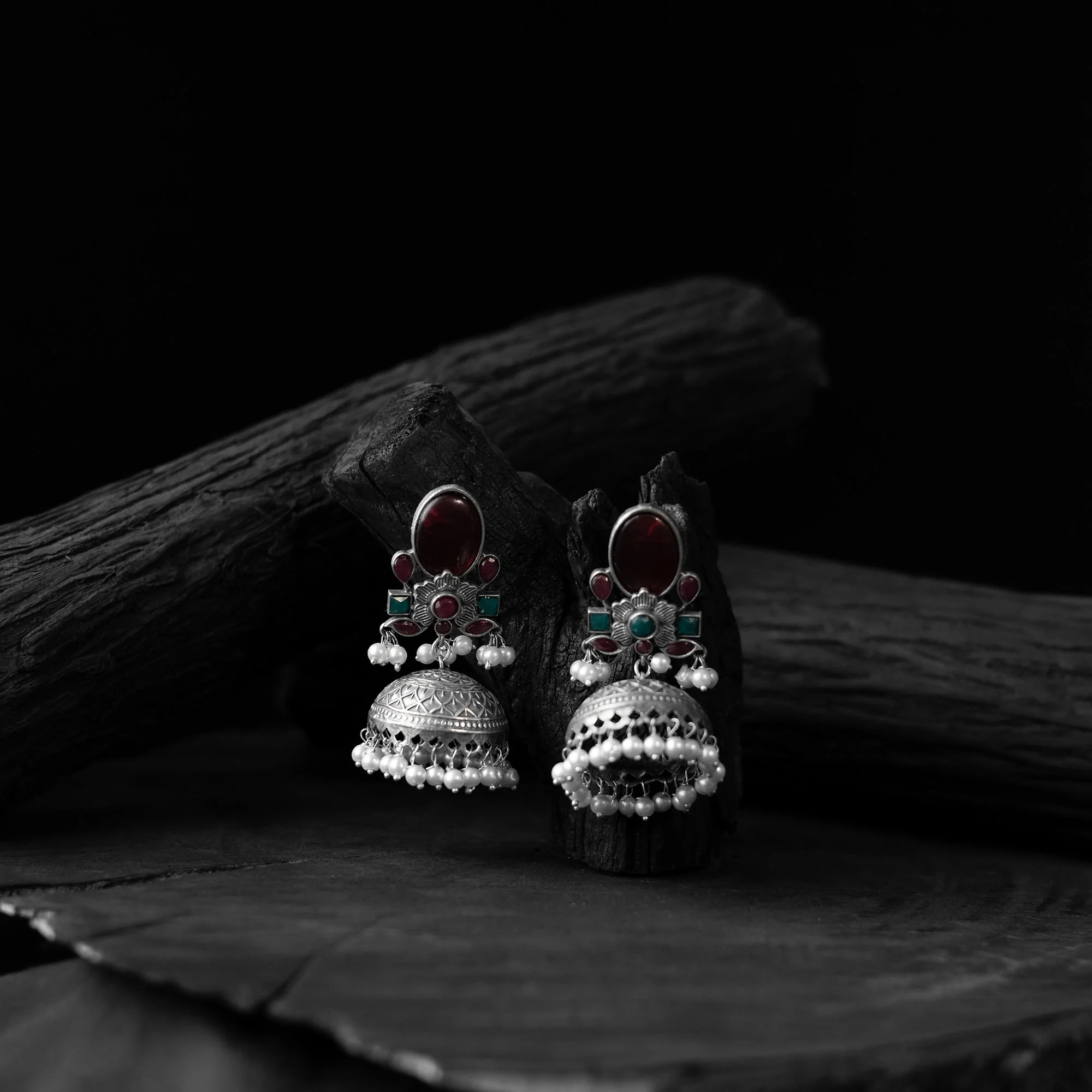 Maroon - Saanjh Bela Stone Oxidised Jhumka Earrings