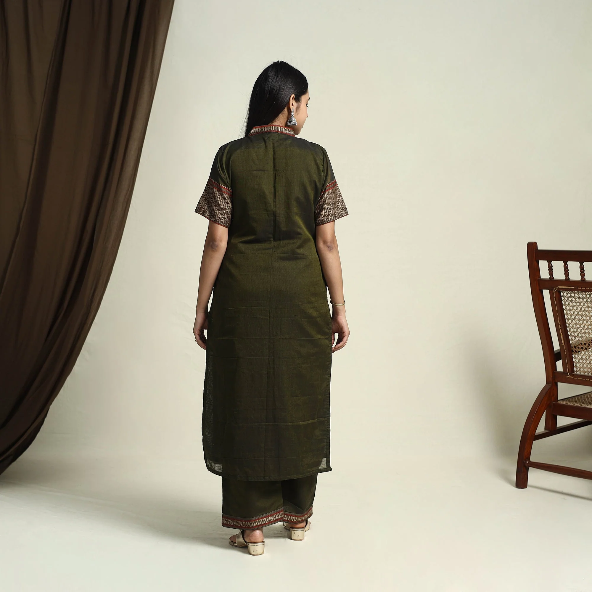 Green - Mercerised Cotton Dharwad Kurta Set with Palazzo & Dupatta 01 - Image 4