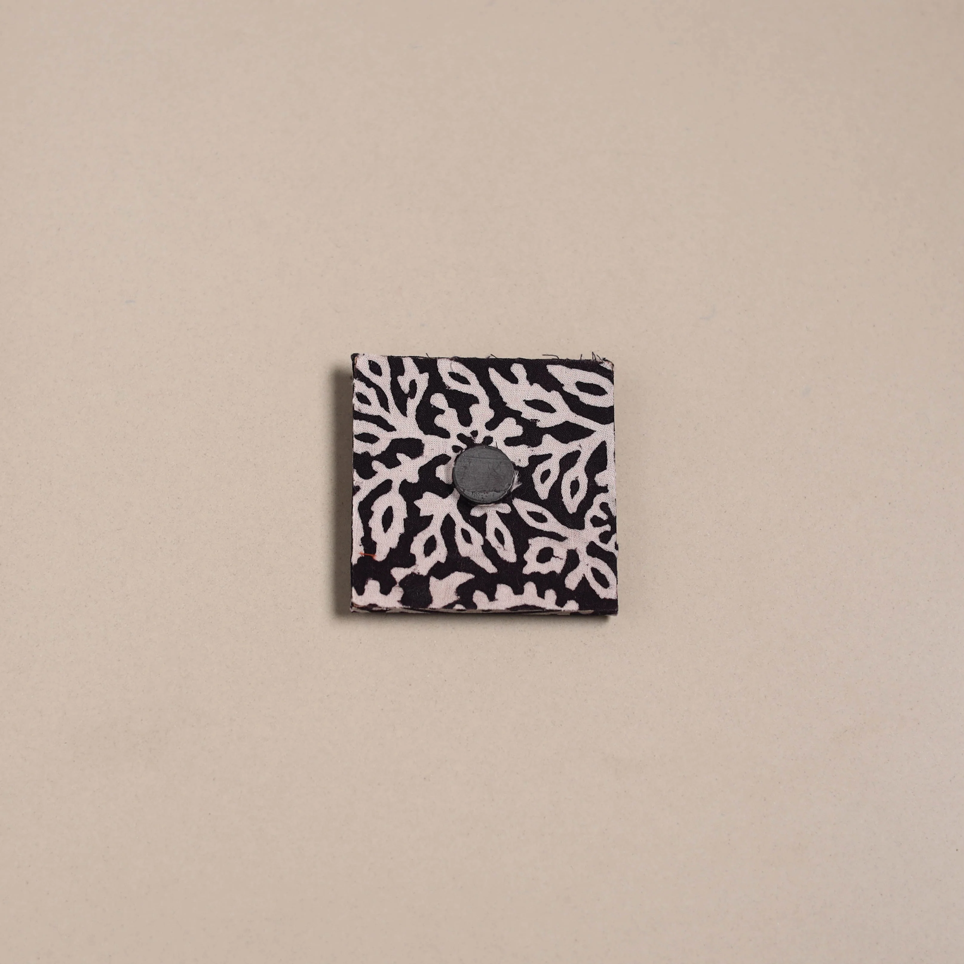 Black - Mirror Work Handmade Fabart Jute Magnet 13 - Image 2