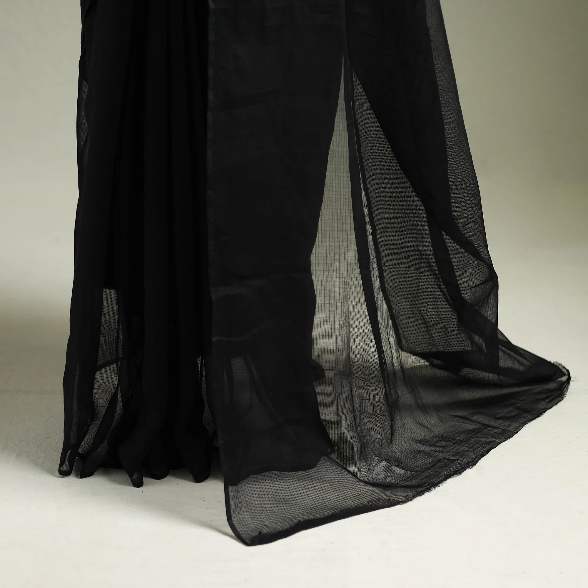 Black - Nazaakat Kota Doria Cotton Plain Saree with Blouse & Jewellery Set 09 - Image 4