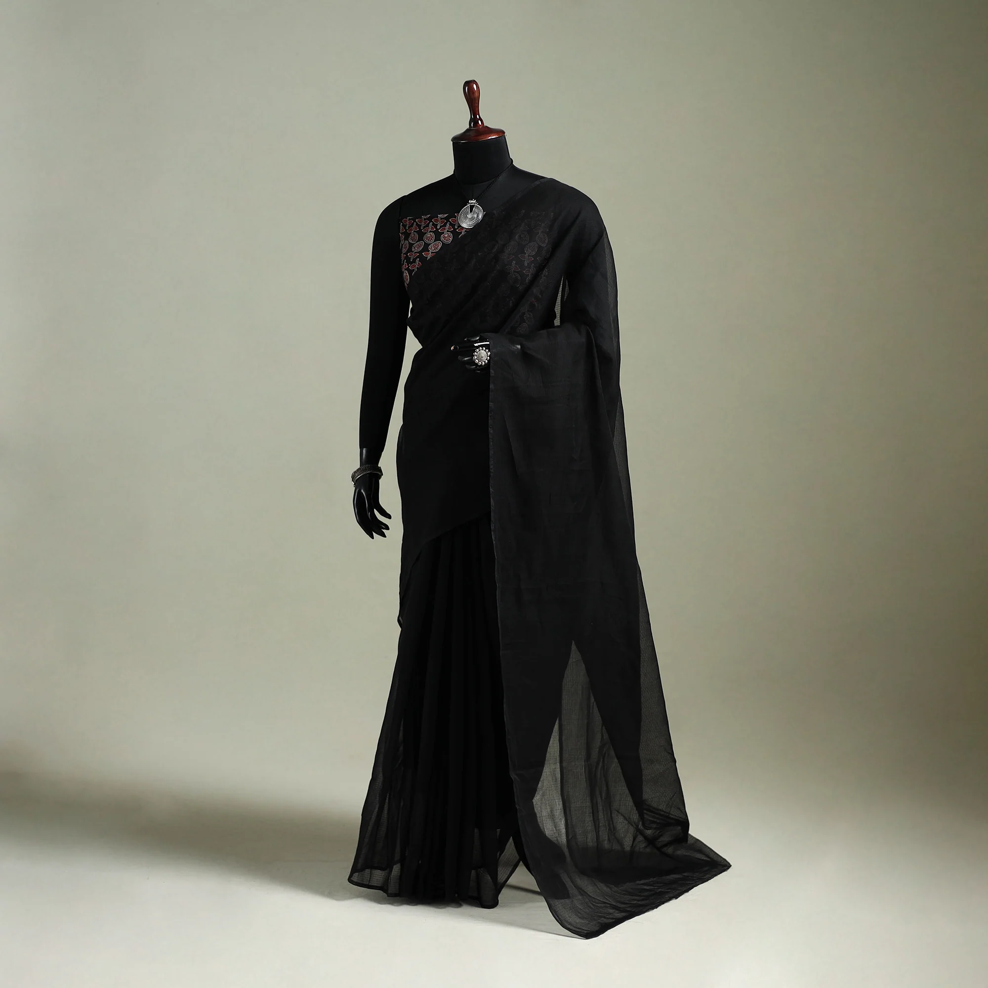 Black - Nazaakat Kota Doria Cotton Plain Saree with Blouse & Jewellery Set 11