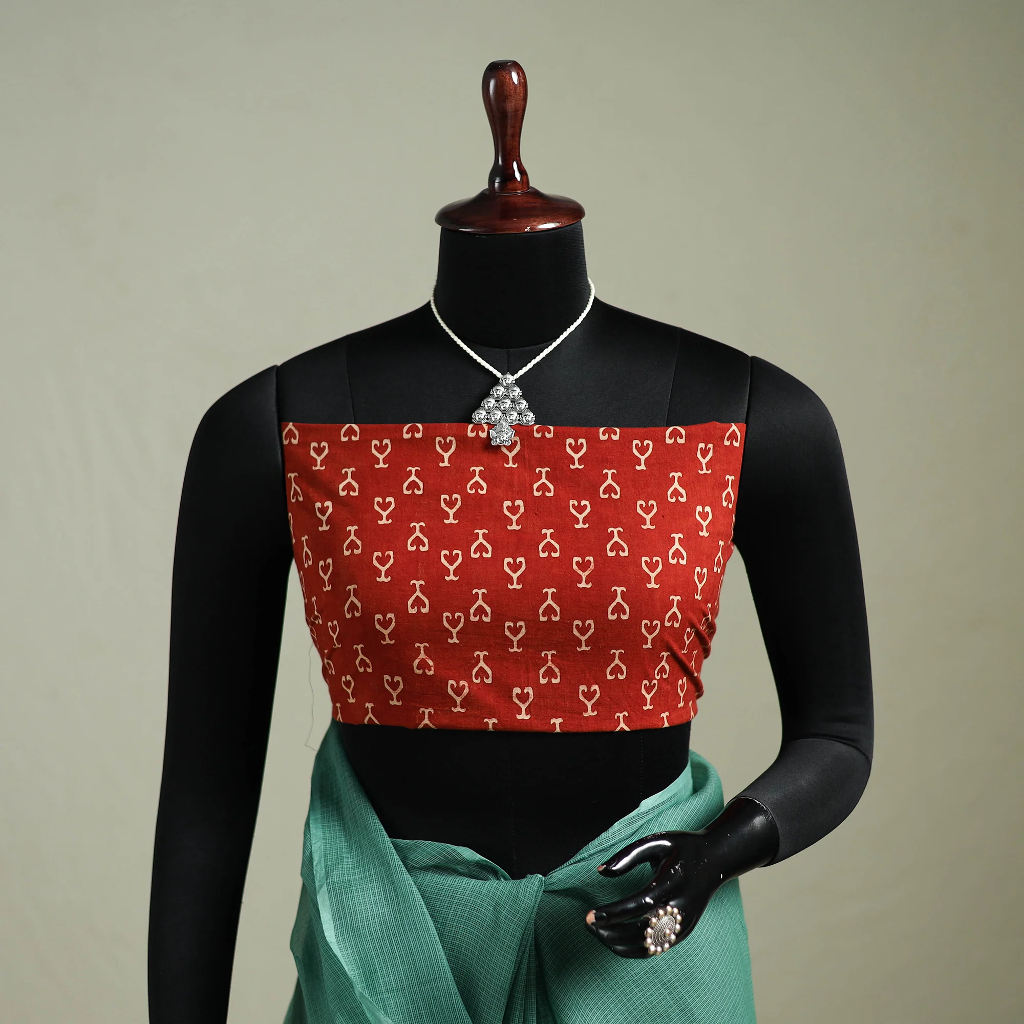 Green - Nazaakat Kota Doria Cotton Plain Saree with Blouse & Jewellery Set 22 - Image 2