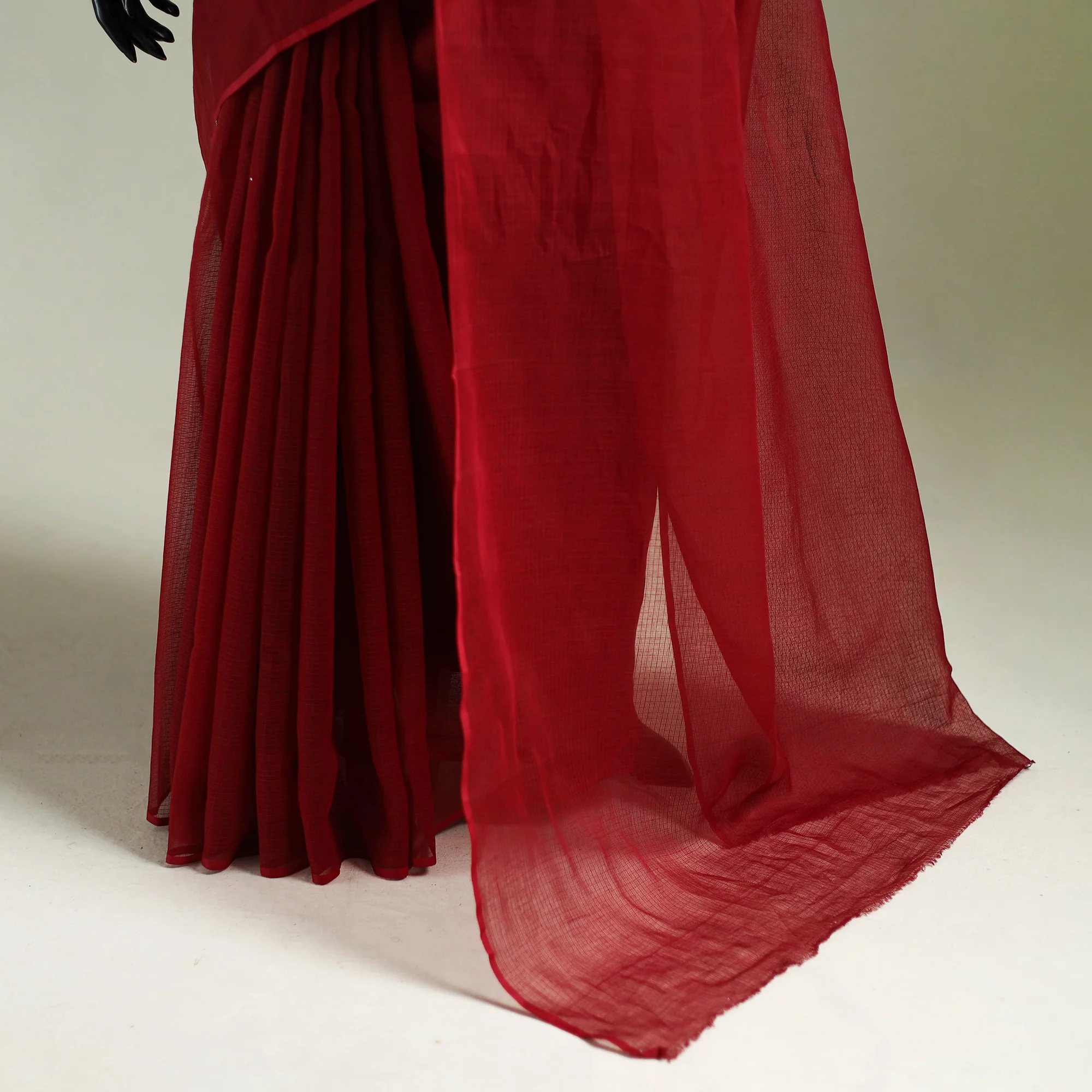 Red - Nazaakat Kota Doria Cotton Plain Saree with Blouse & Jewellery Set 95 - Image 4