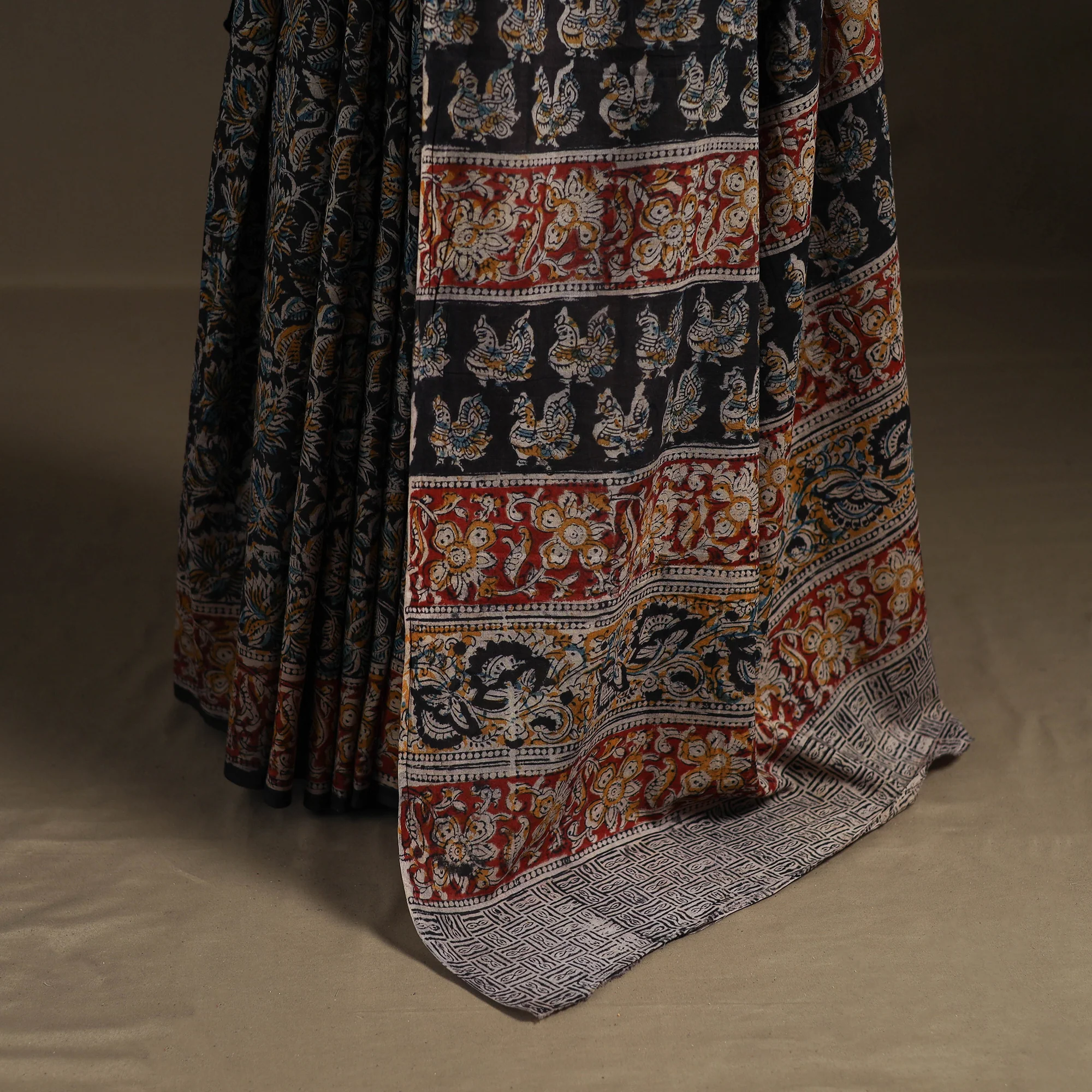 Black - Pedana Hand Block Print Natural Dyed Cotton Kalamkari Saree 51 - Image 4