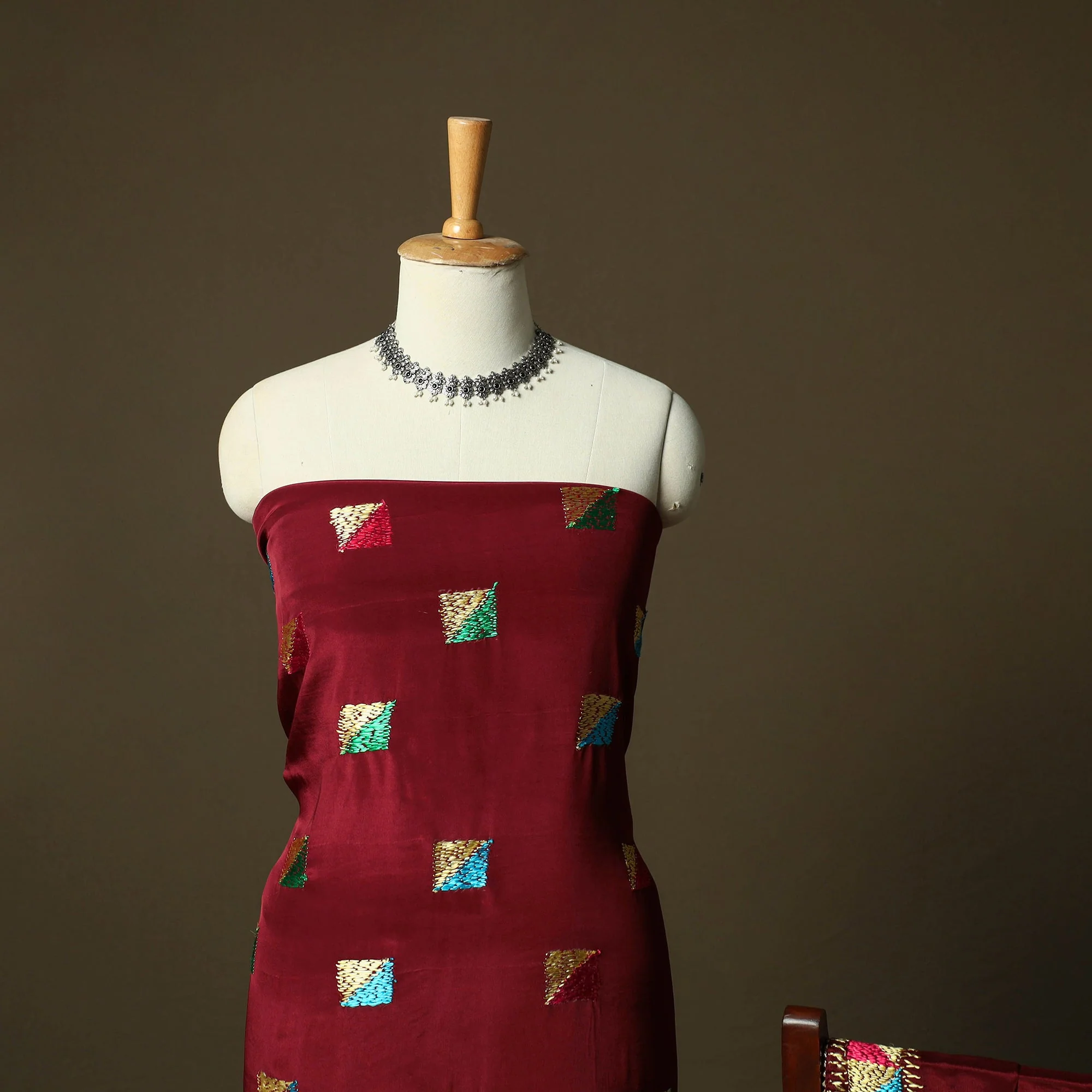 Phulkari Hand Embroidered Crepe Silk 3pc Unstitched Dress Material Suit Set 08 - Image 3