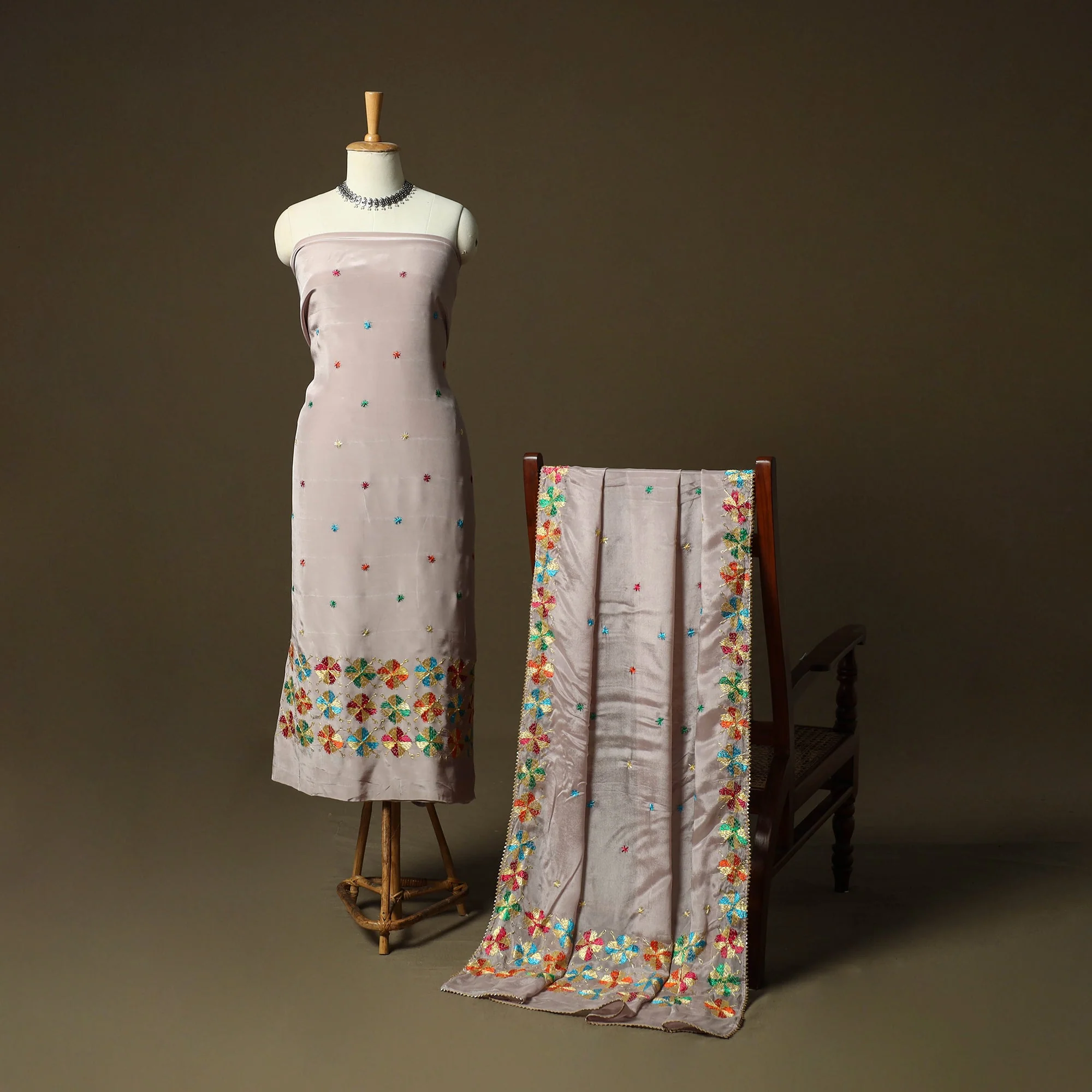 Phulkari Hand Embroidered Crepe Silk 3pc Unstitched Dress Material Suit Set 21 - Image 2