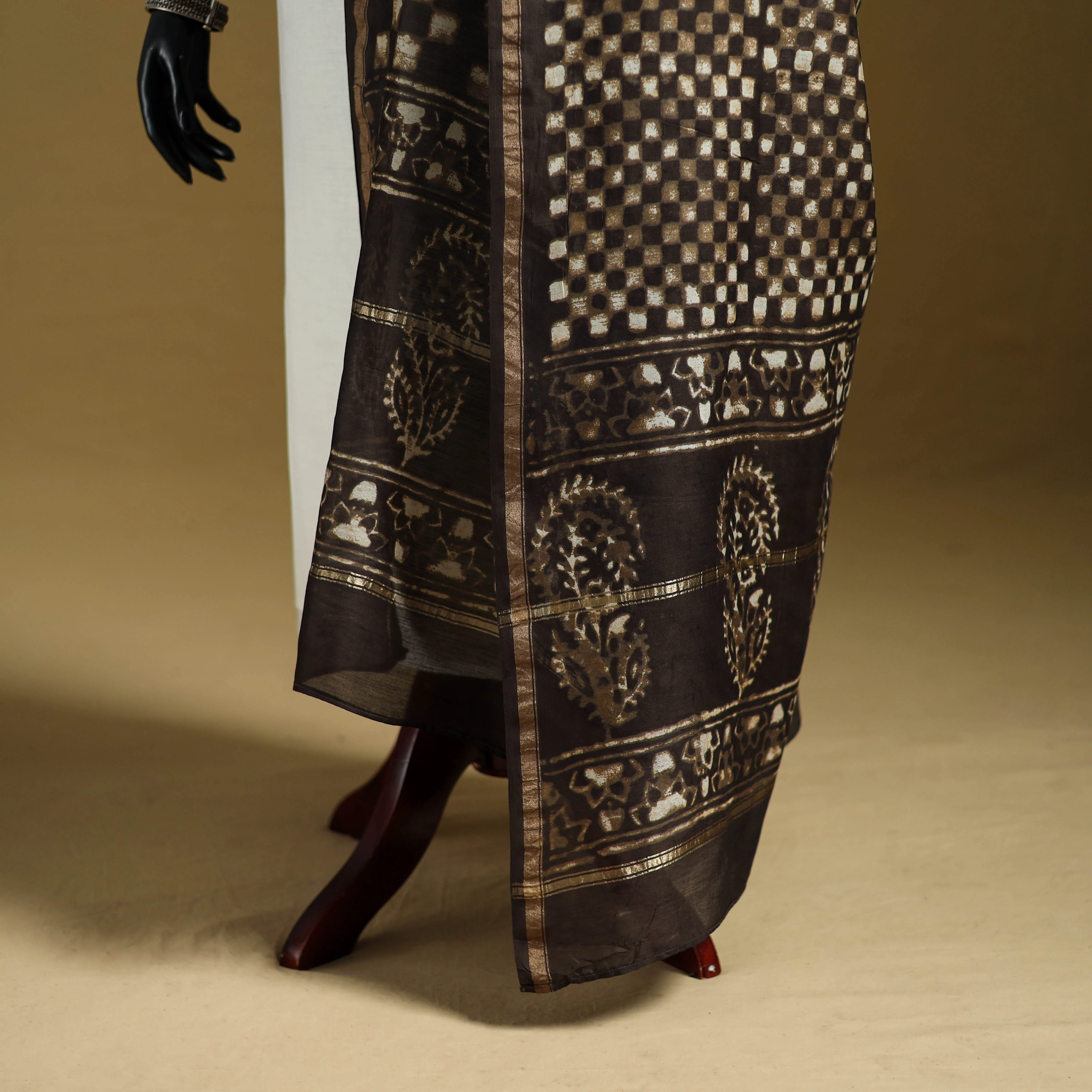 Brown - Pipad Hand Block Print Natural Dyed Chanderi Silk Handloom Dupatta 02 - Image 4