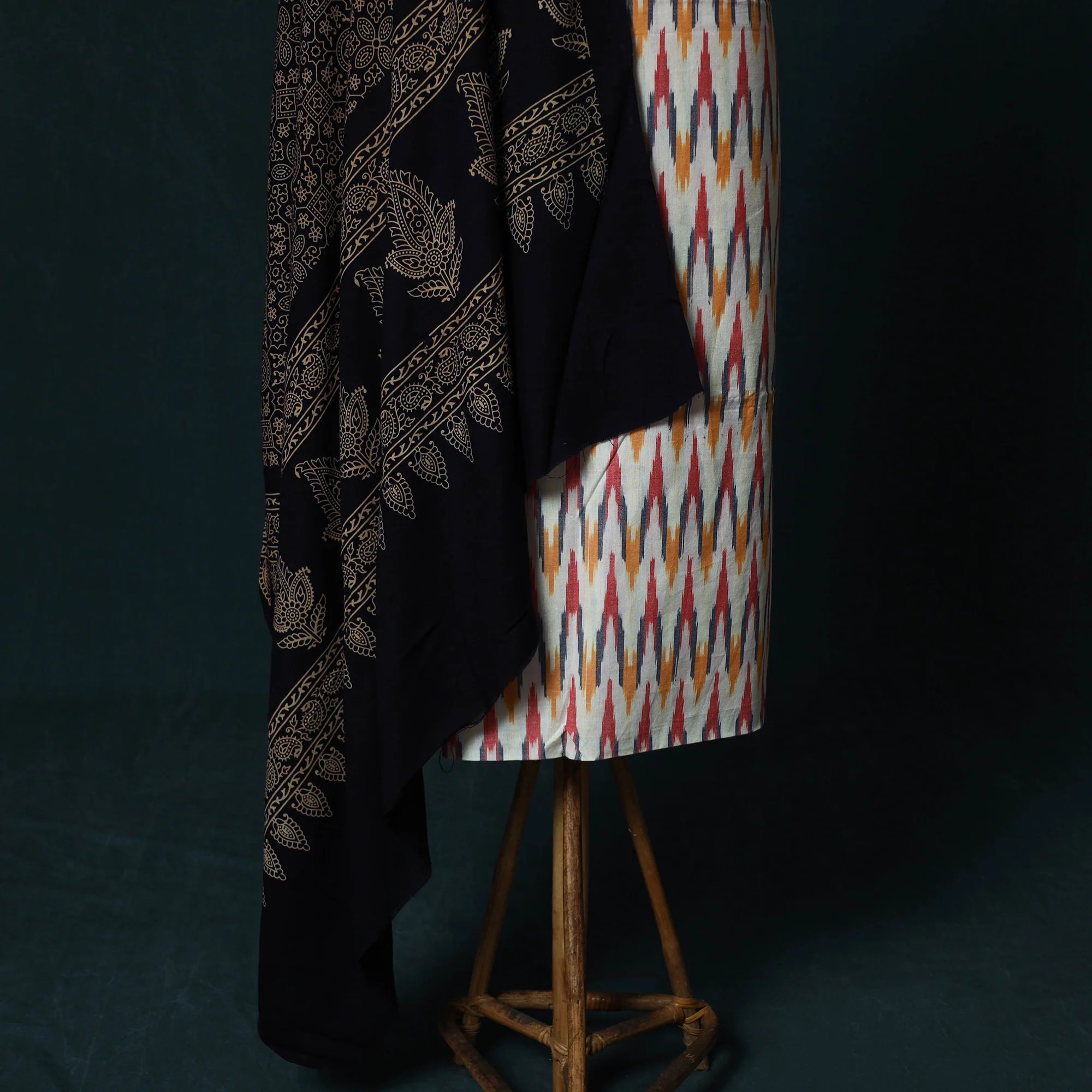 Pochampally Ikat Cotton 2pc Unstitched Dress Material Kurta Set with Jewellery Set 18 - Image 4