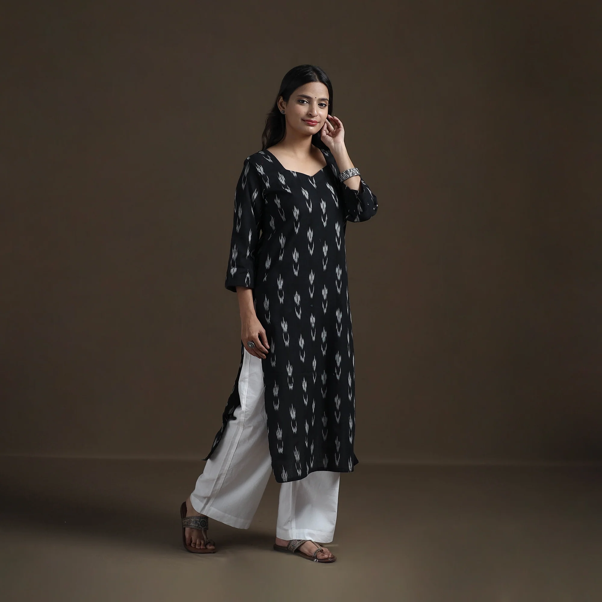 Black - Pochampally Ikat Cotton Straight Kurta for Women 16 - Image 4