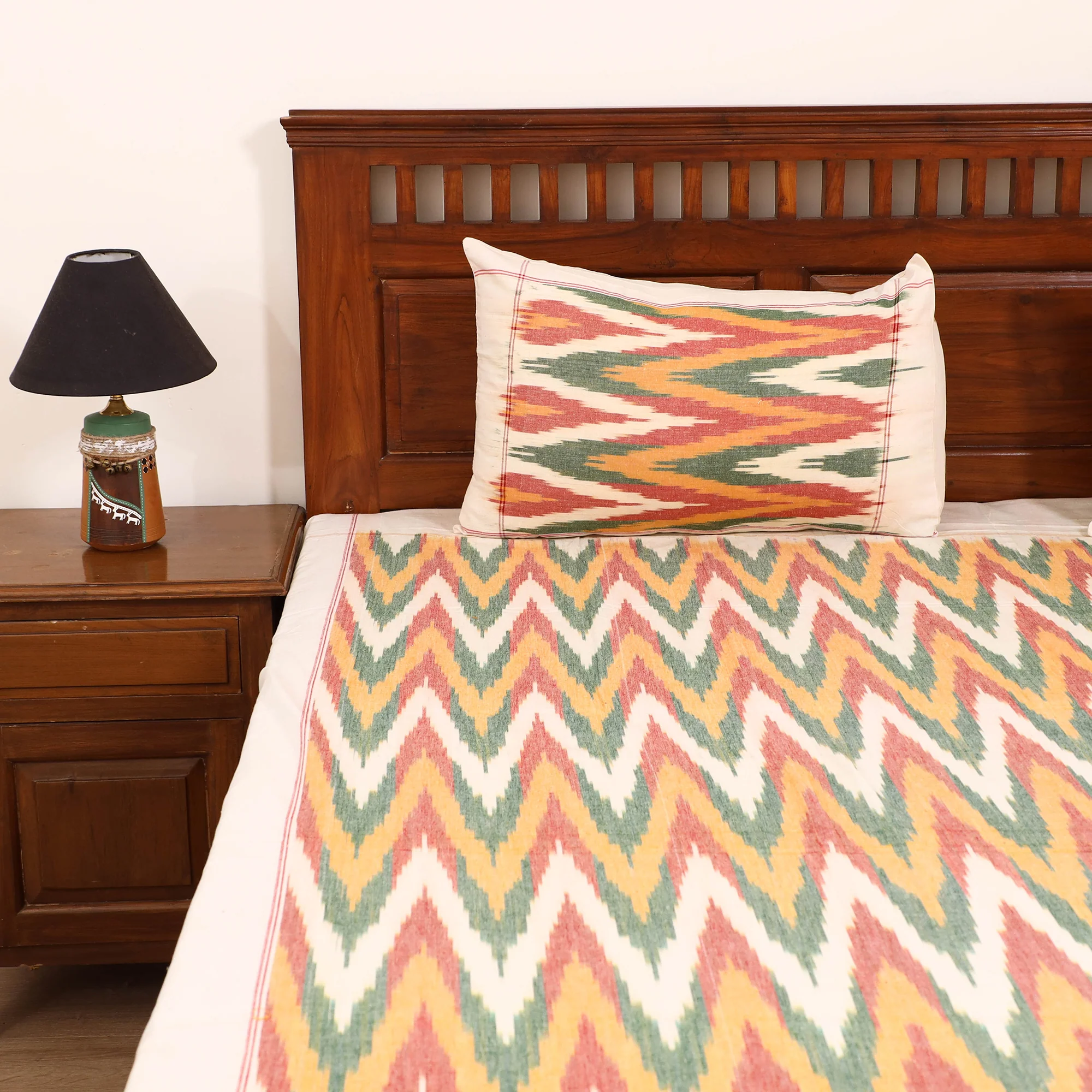 Pochampally Ikat Weave Cotton Double Bedsheet Set (108 x 90 in) 36 - Image 3