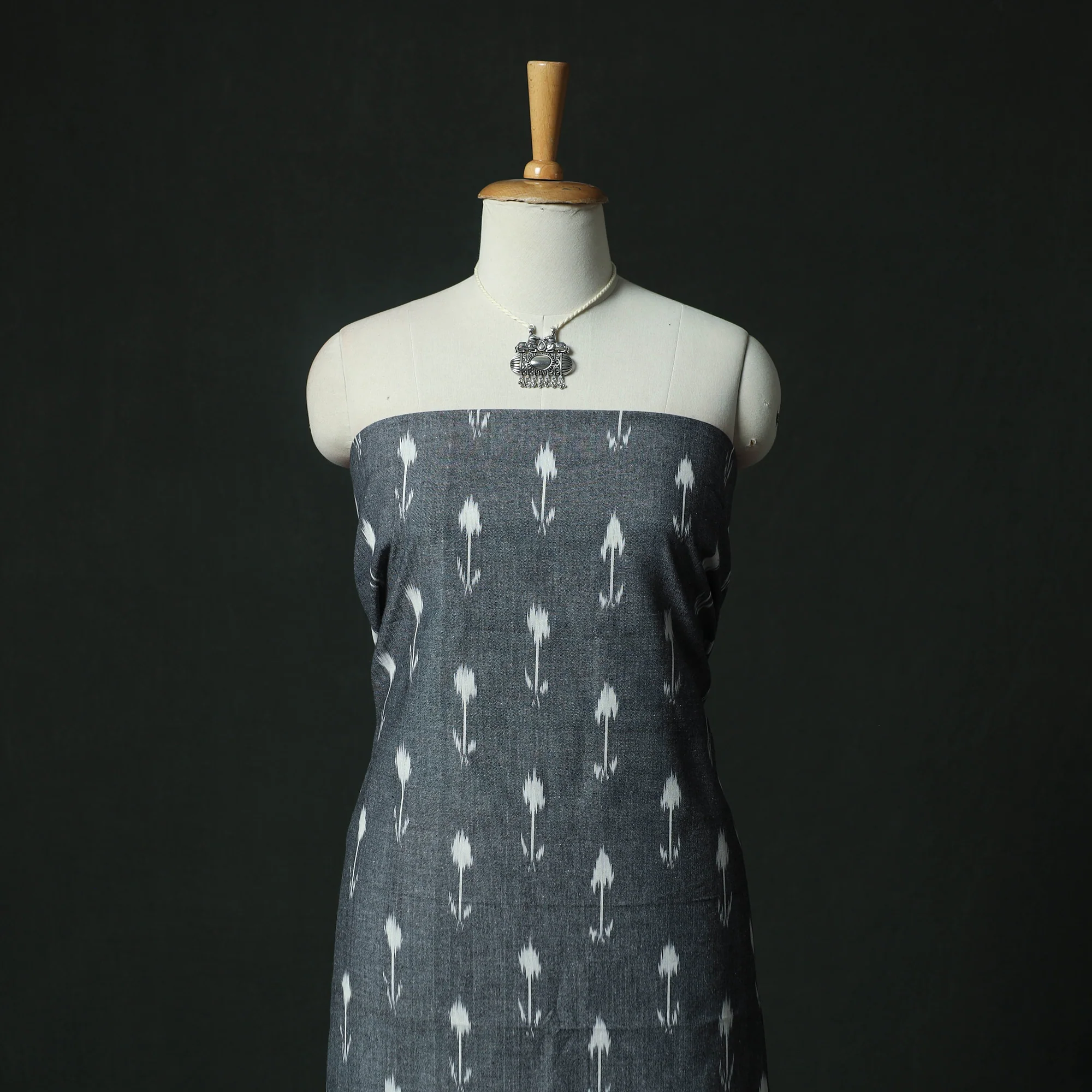 Pochampally Ikat Woven 2pc Cotton Unstitched Dress Material Kurta Set with Jewellery 12 - Image 2