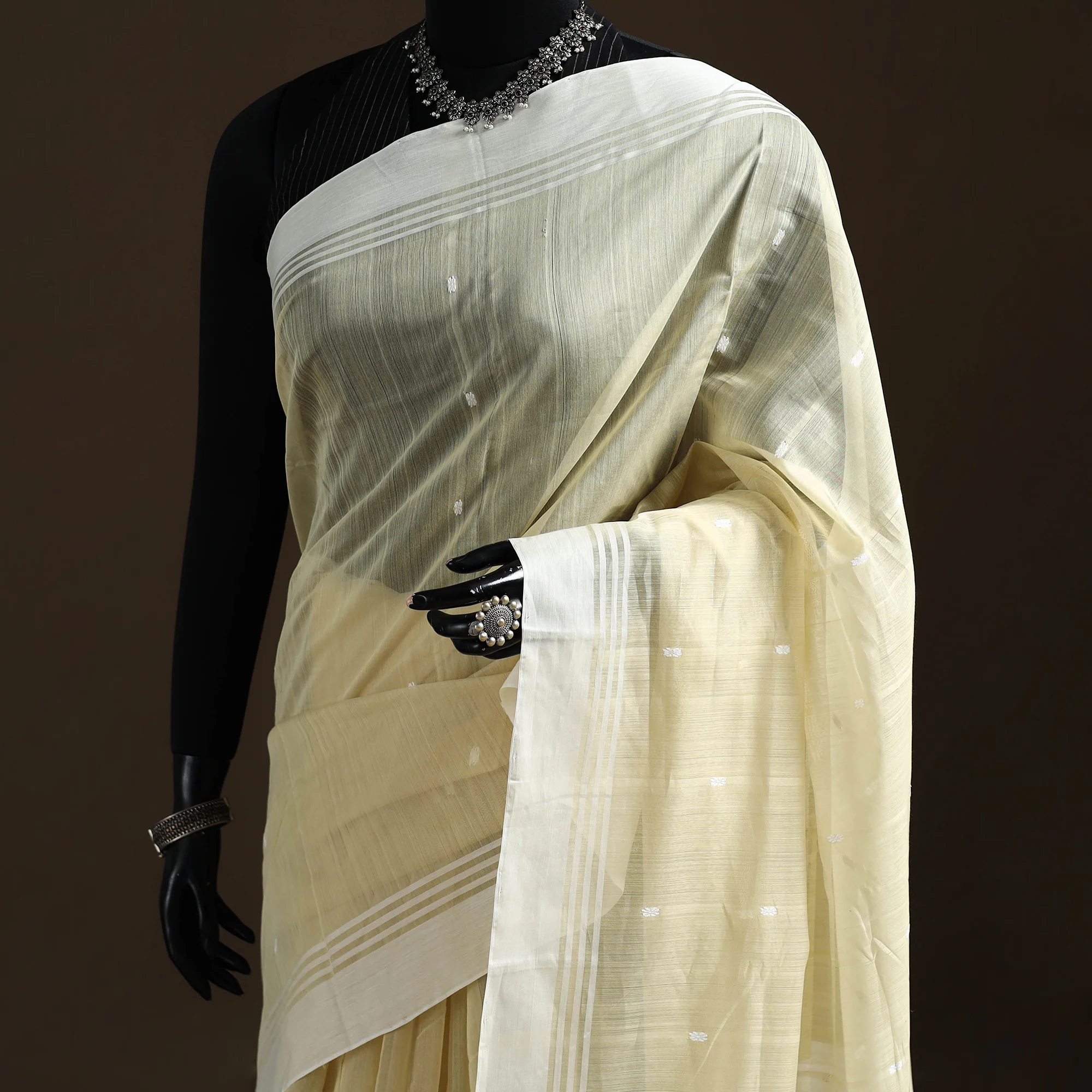 Beige - Pure Handloom Cotton Thread Buti Chanderi Saree 04 - Image 2