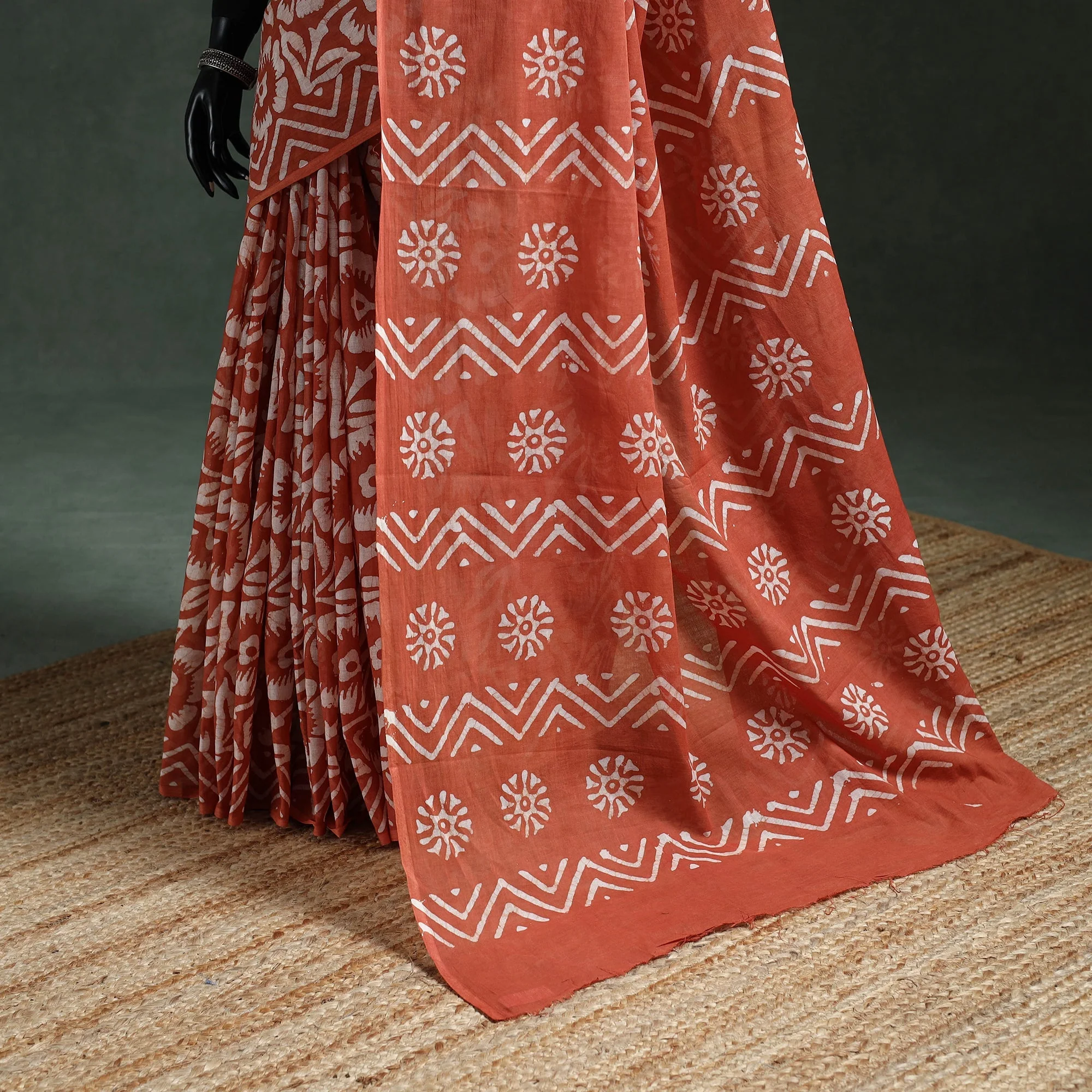 Brown - Pure Mul Cotton Hand Block Batik Print Saree 42 - Image 4