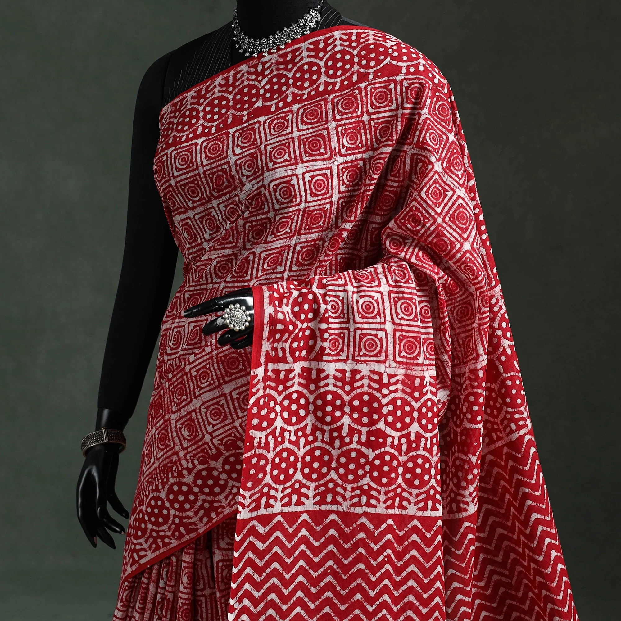 Red - Pure Mul Cotton Hand Block Batik Print Saree 56 - Image 2