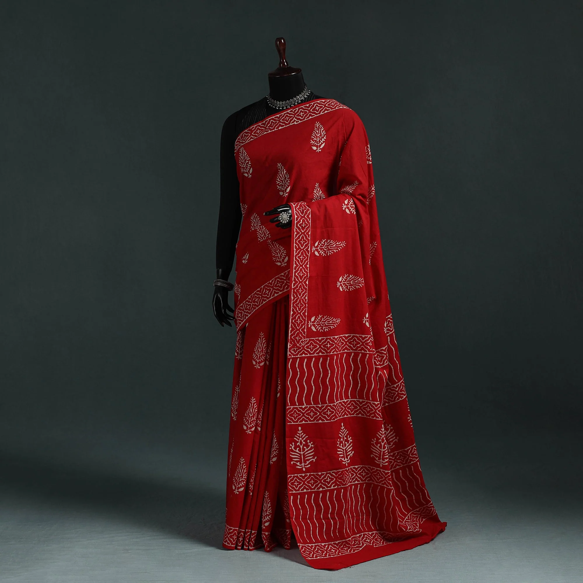 Red - Pure Mul Cotton Hand Block Jaipur Print Saree 25