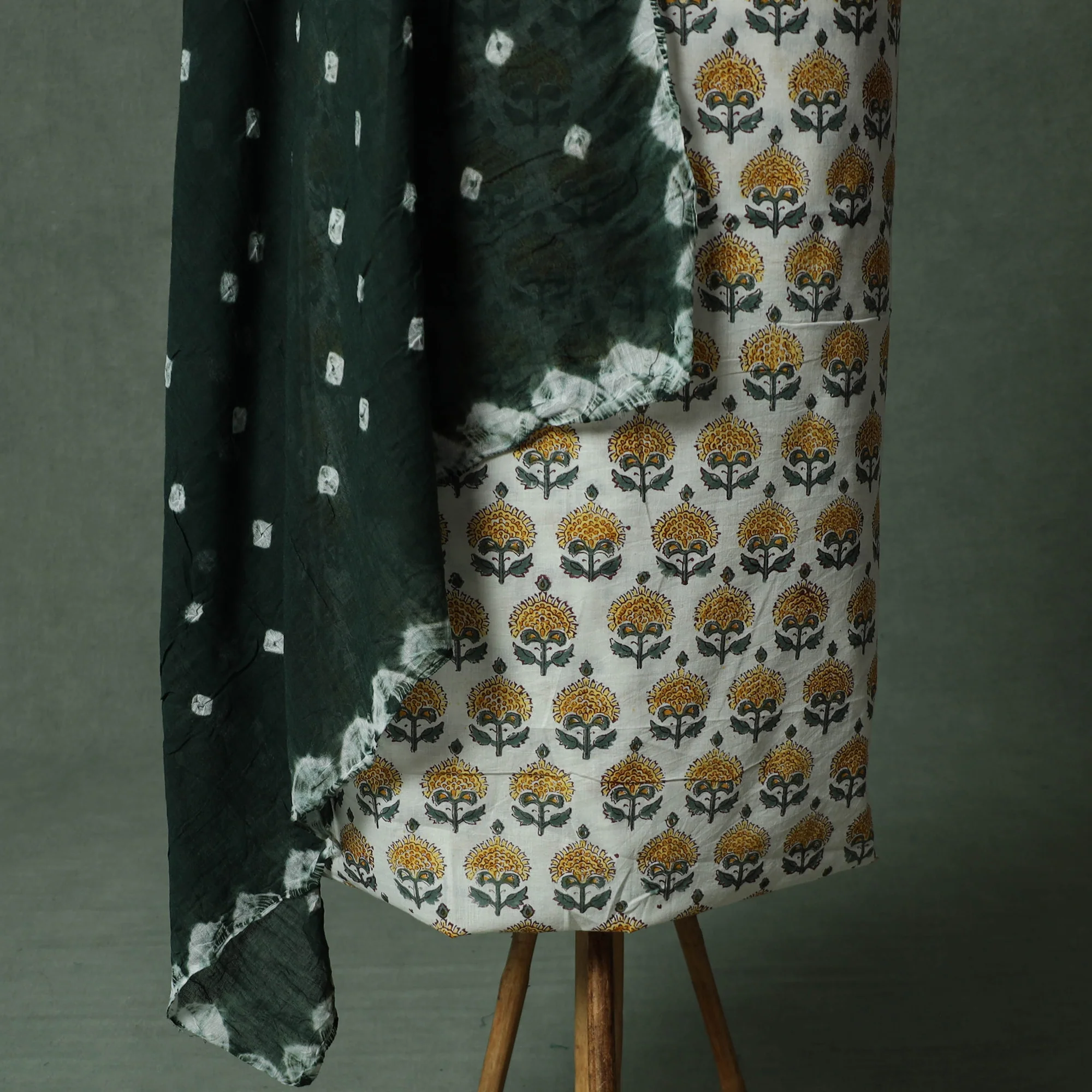 White - Sanganeri Hand Block Print Cotton 2pc Unstitched Dress Material Kurta Set with Jewellery 12 - Image 4