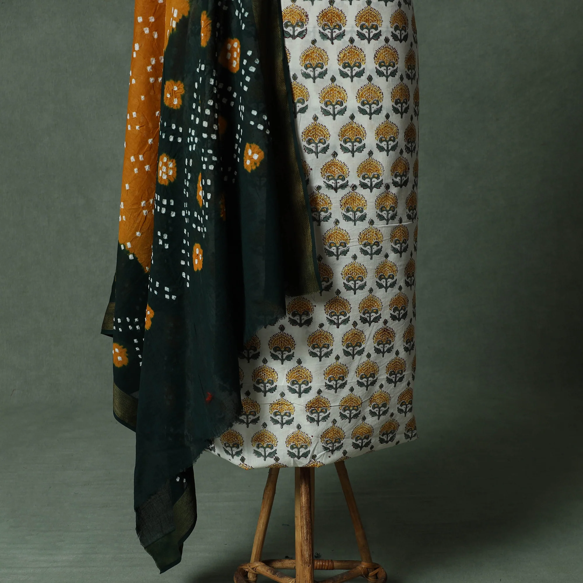White - Sanganeri Hand Block Print Cotton 2pc Unstitched Dress Material Kurta Set with Jewellery 13 - Image 4