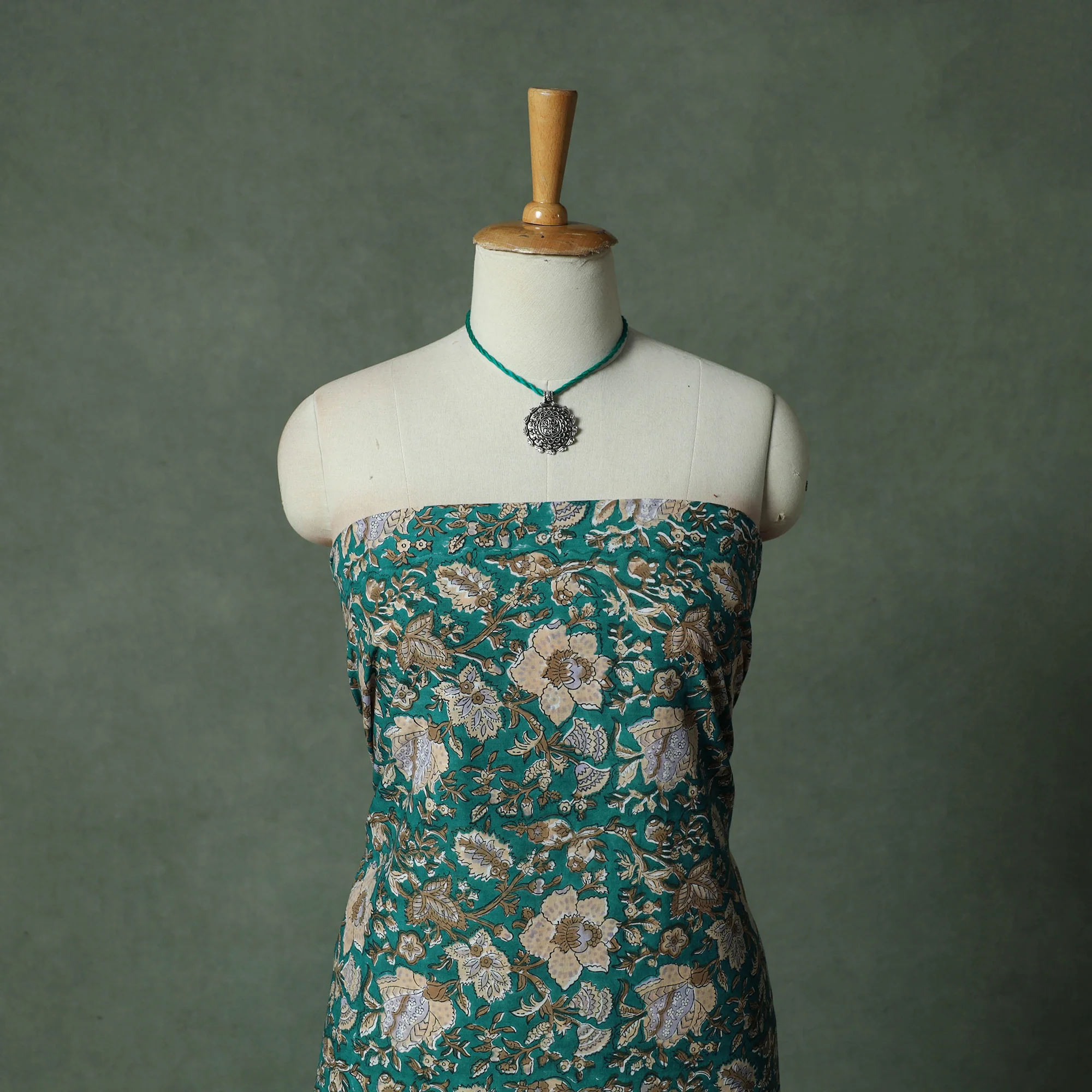 Green - Sanganeri Hand Block Print Cotton 2pc Unstitched Dress Material Kurta Set with Jewellery 26 - Image 2