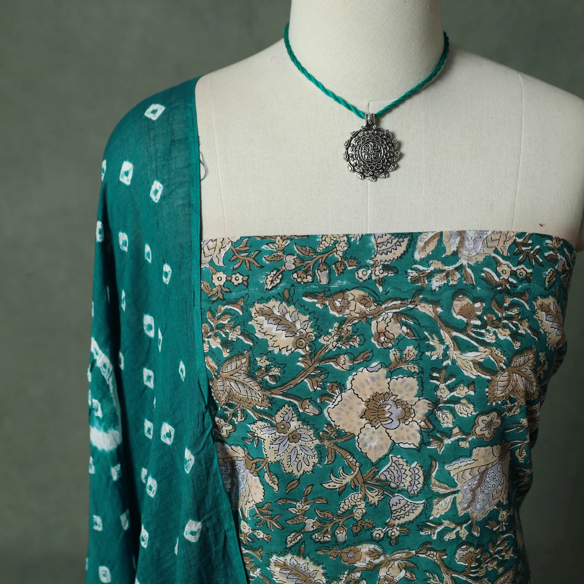 Green - Sanganeri Hand Block Print Cotton 2pc Unstitched Dress Material Kurta Set with Jewellery 26 - Image 3