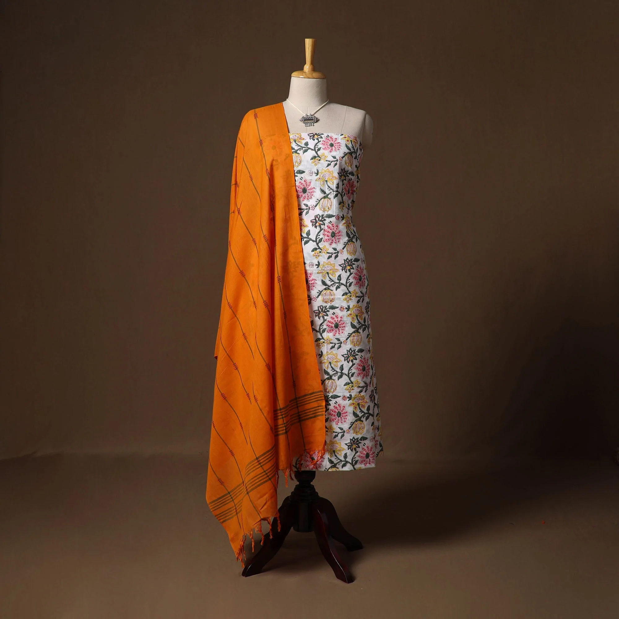 White - Sanganeri Hand Block Print Cotton 2pc Unstitched Dress Material with Jewellery Set 17