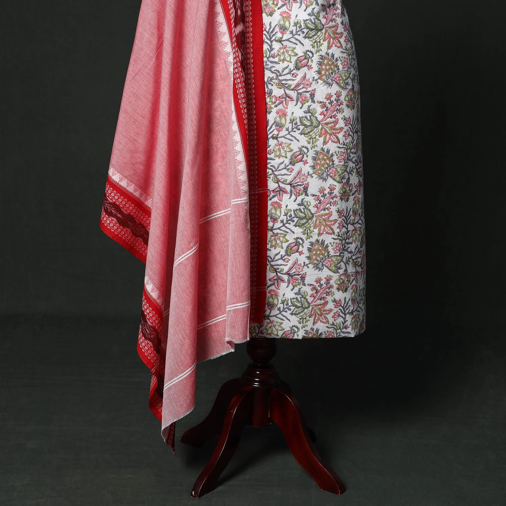 White - Sanganeri Hand Block Print Cotton 2pc Unstitched Dress Material with Jewellery Set 22 - Image 4