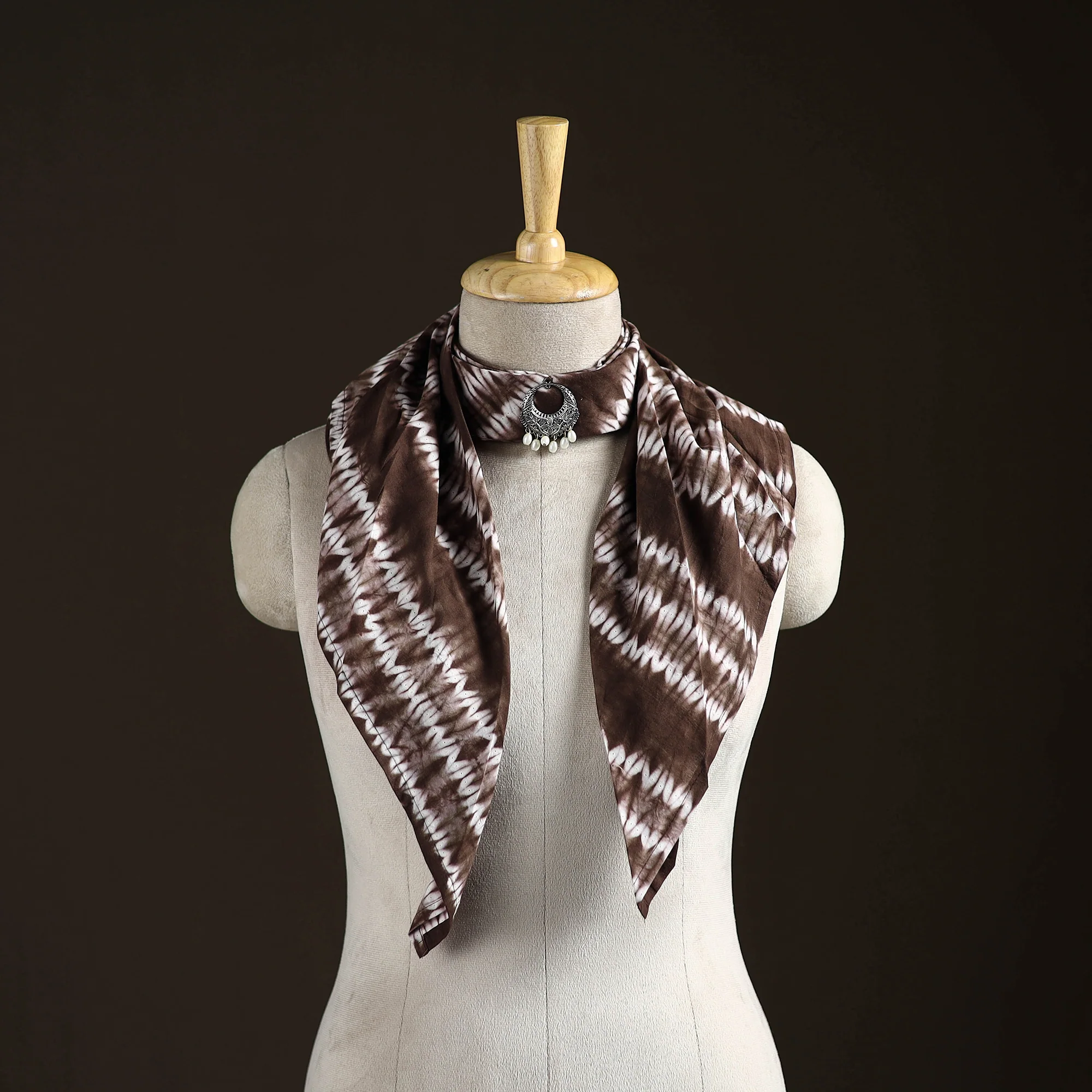 Shibori Tie-Dye Cotton Brooch Scarf 41