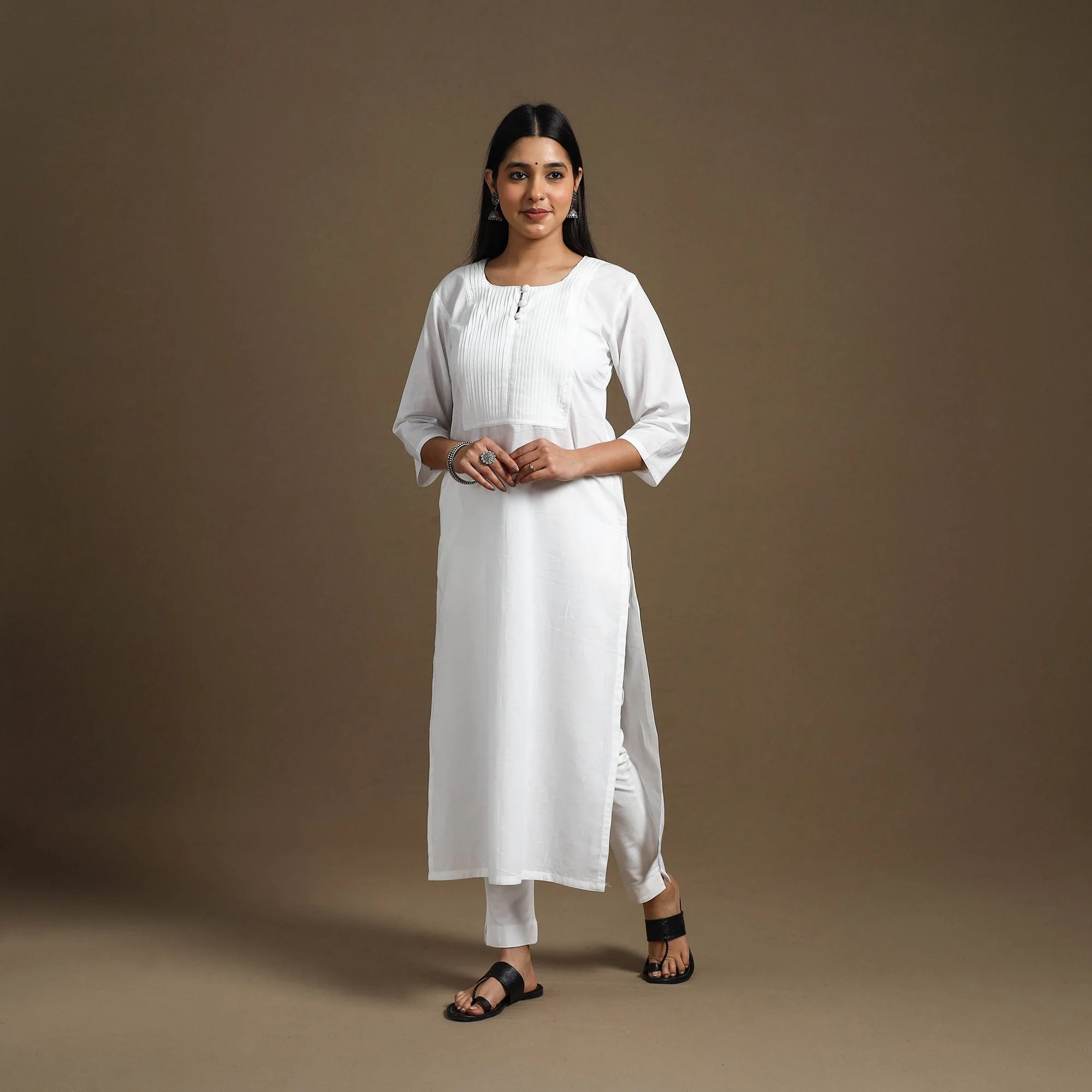 White - Straight Pintuck Plain Cotton Kurta 08